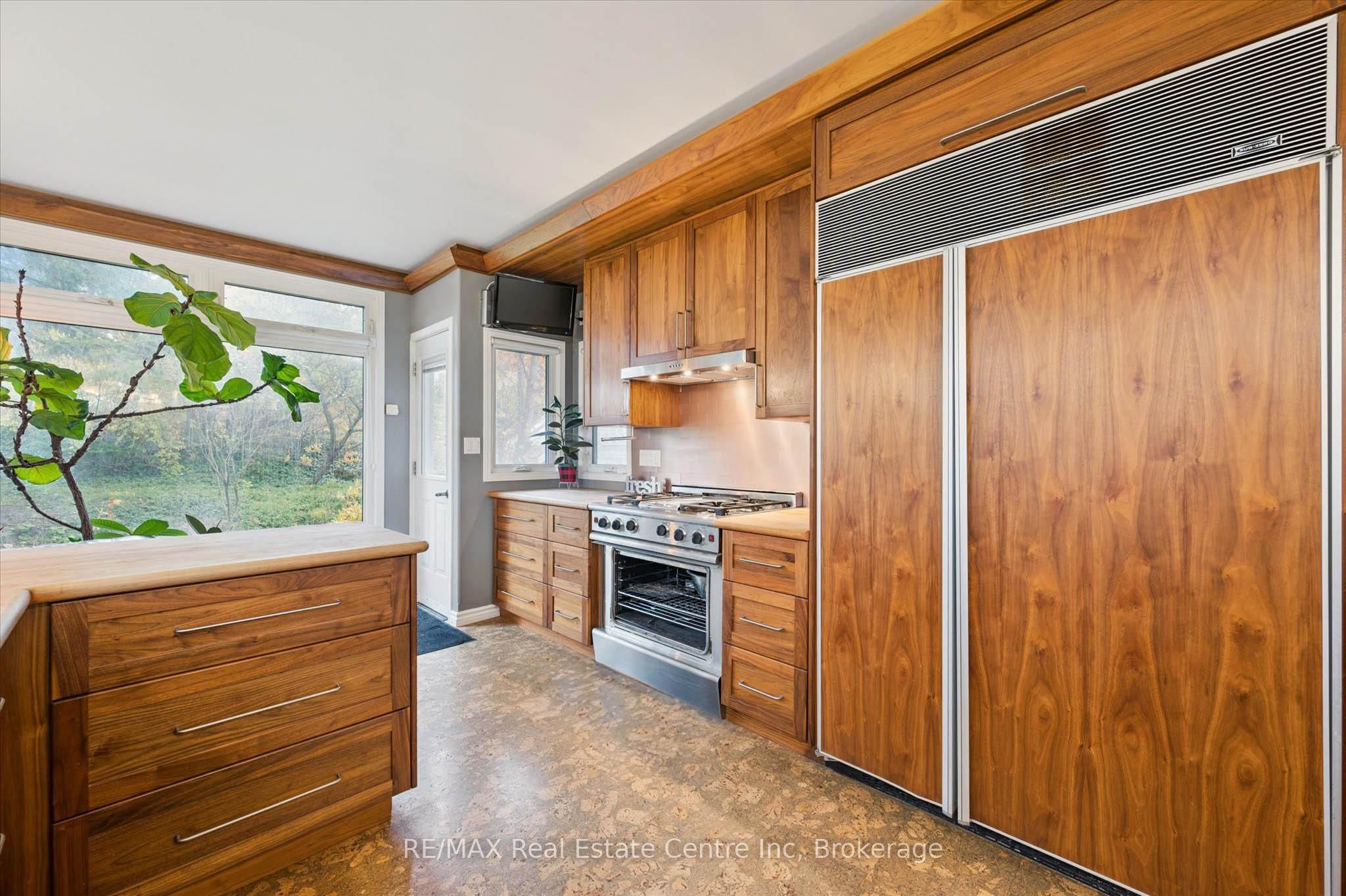 500 Watson Parkway S Property Photo 6