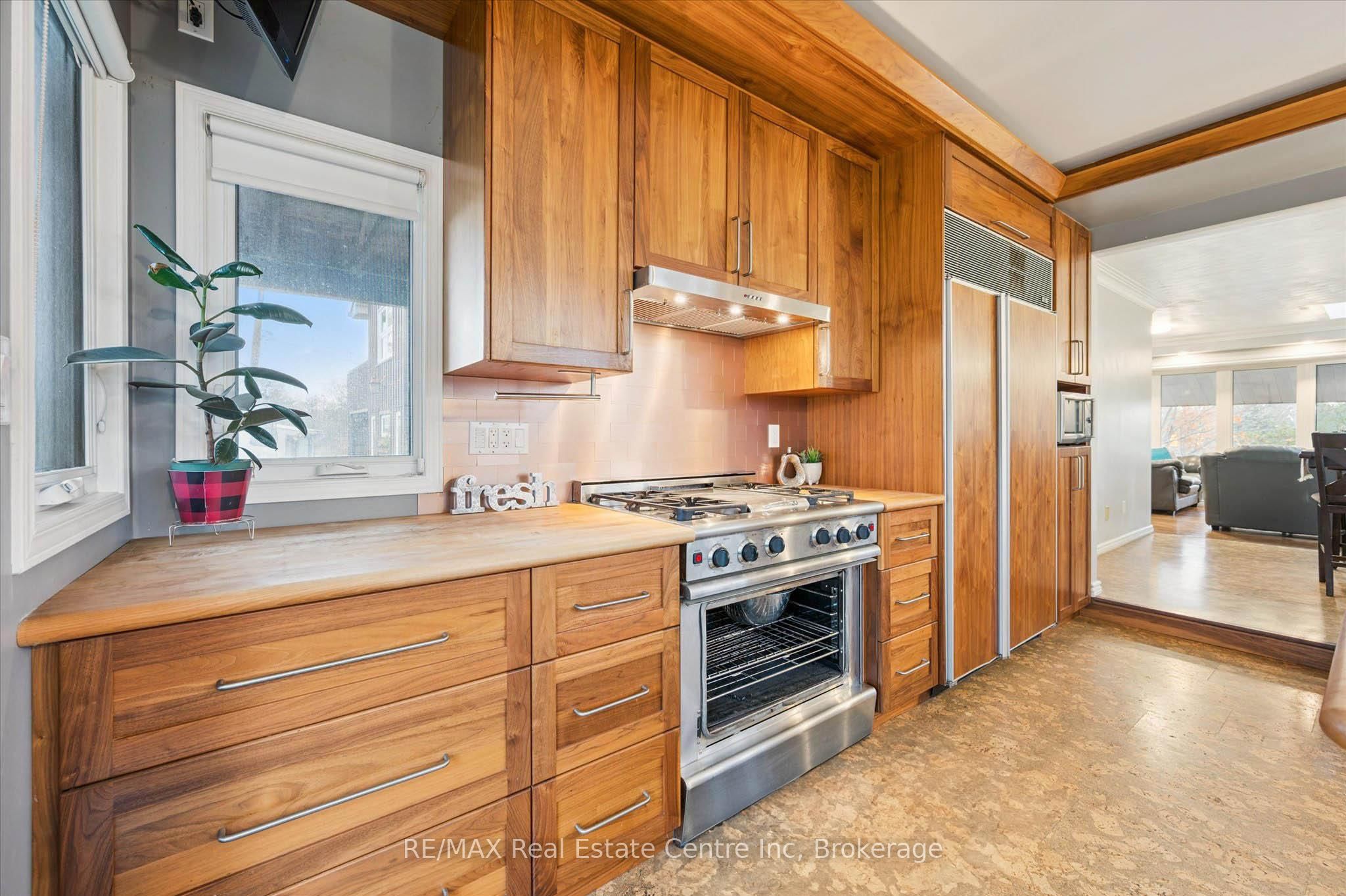 500 Watson Parkway S Property Photo 7