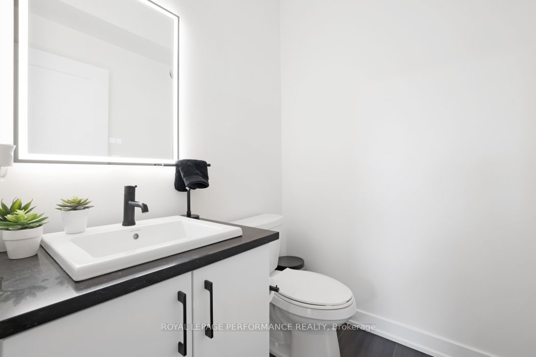 541 Barrage Street Property Photo 19