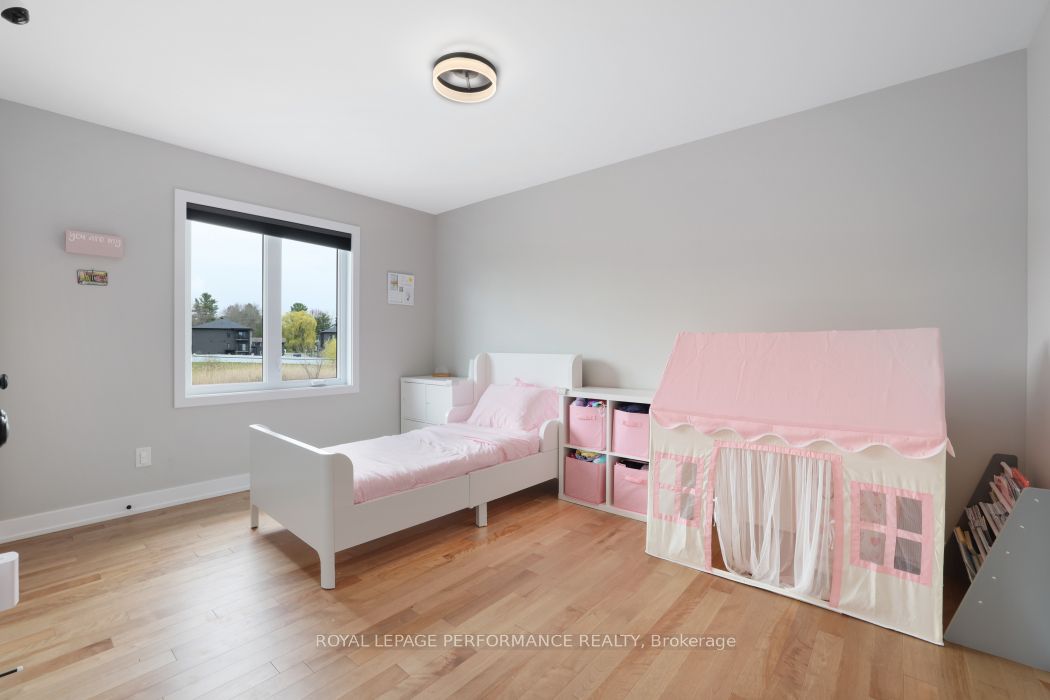 541 Barrage Street Property Photo 26
