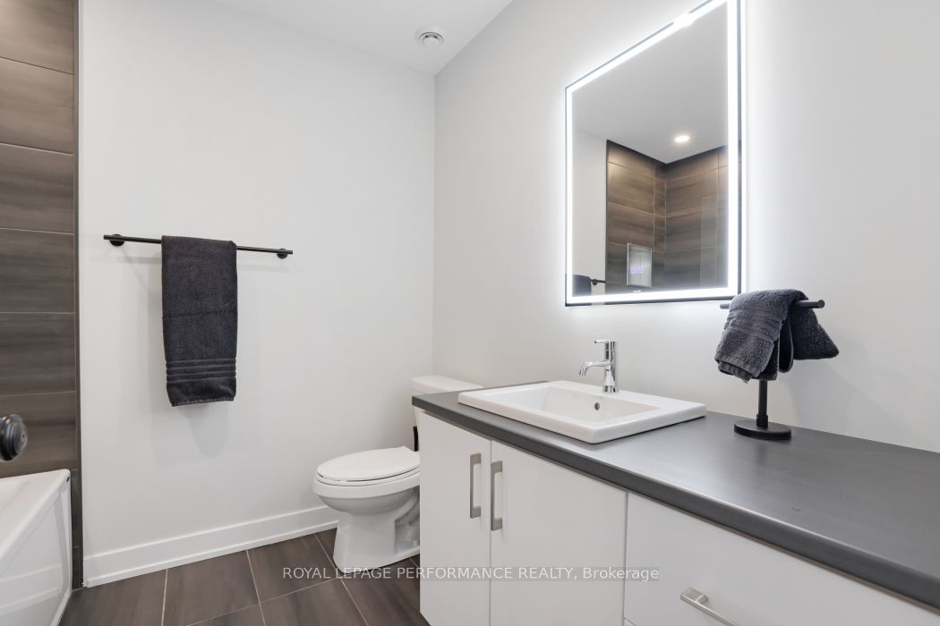 541 Barrage Street Property Photo 35
