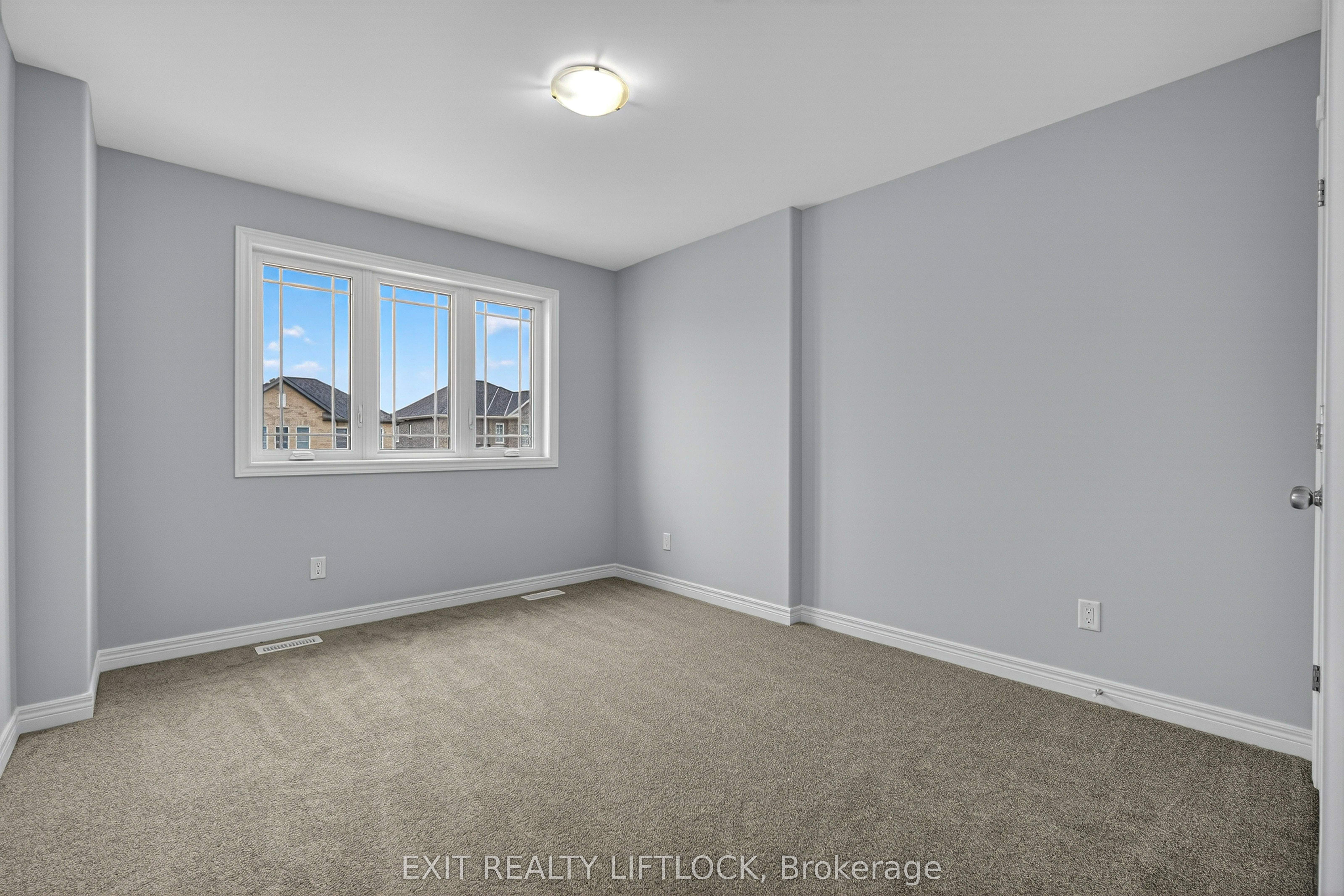 220 O'neil Street Property Photo 28
