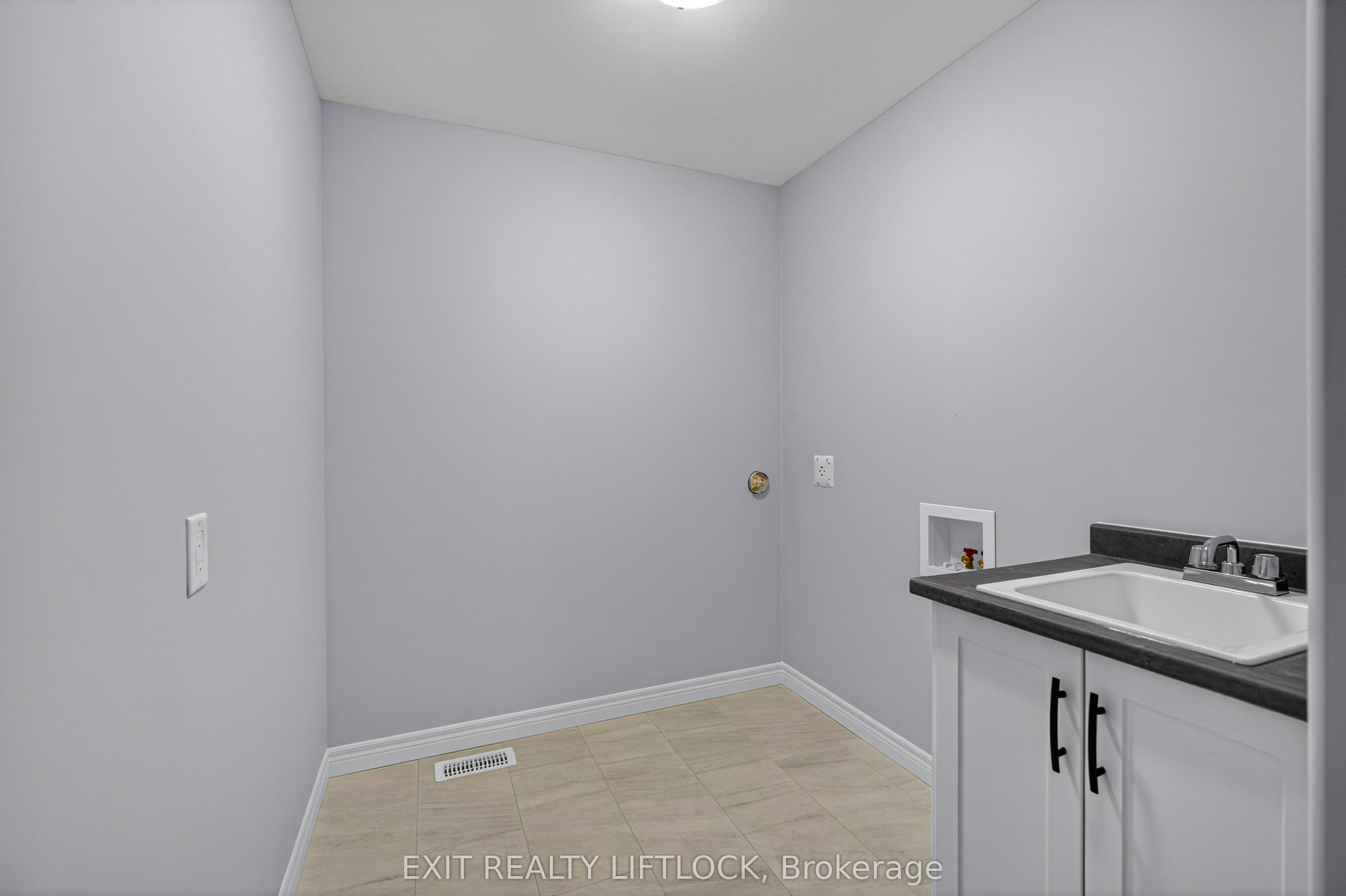 220 O'neil Street Property Photo 29