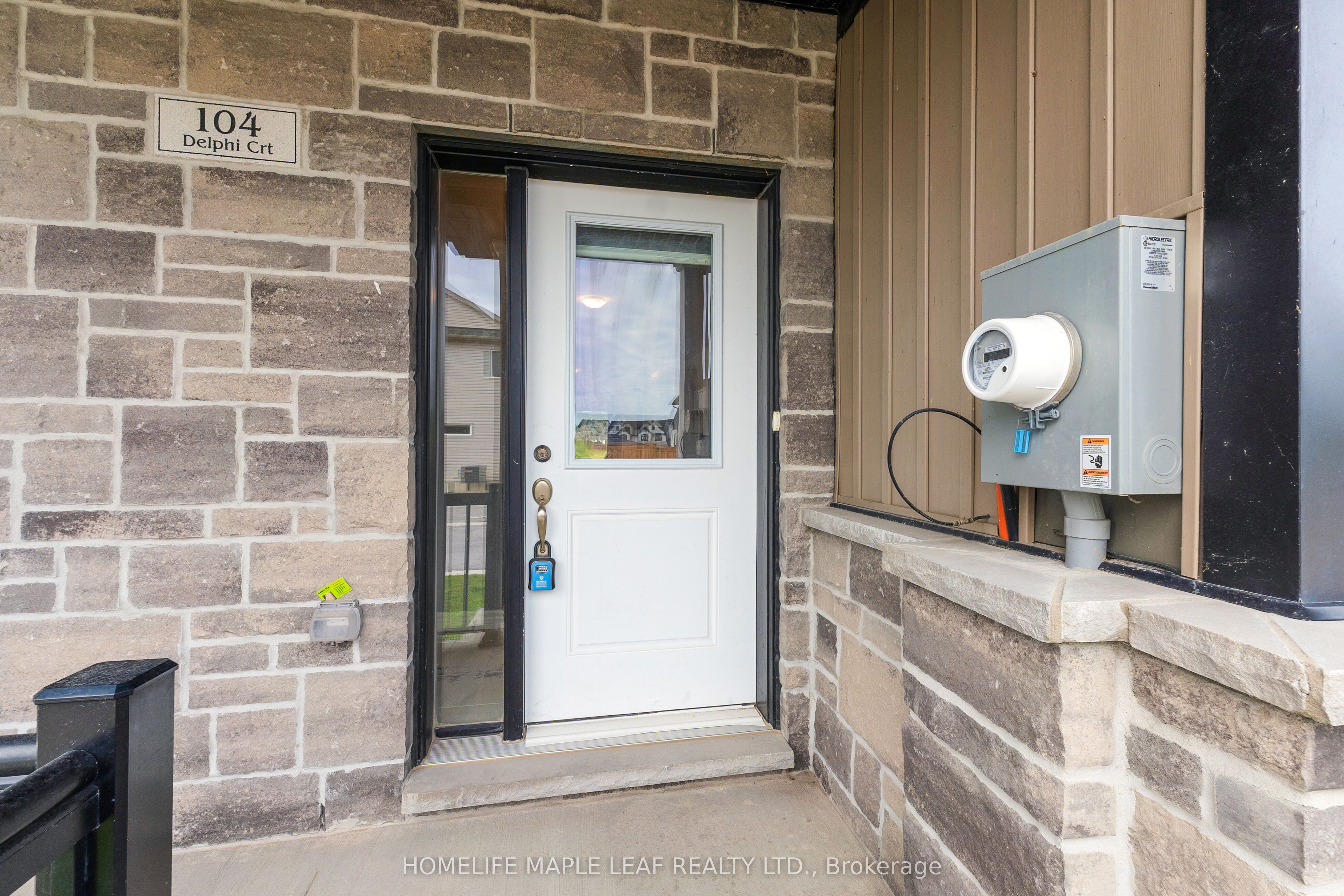 104 Delphi Court Property Photo 6