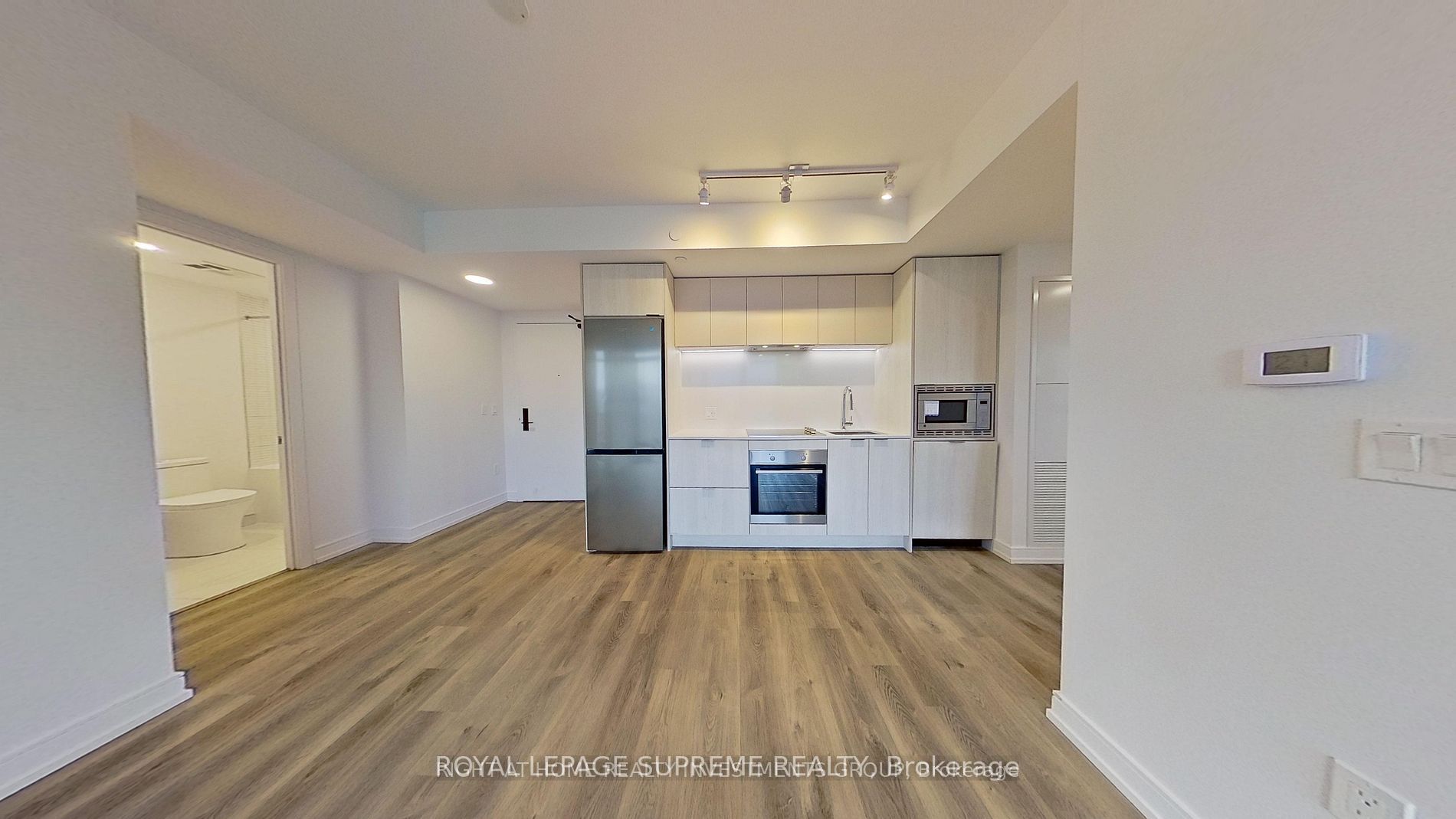 1 Jarvis Street 1322 Property Photo 2