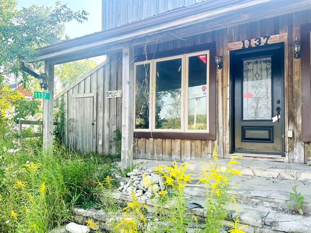 1137 6 Highway Property Photo 1