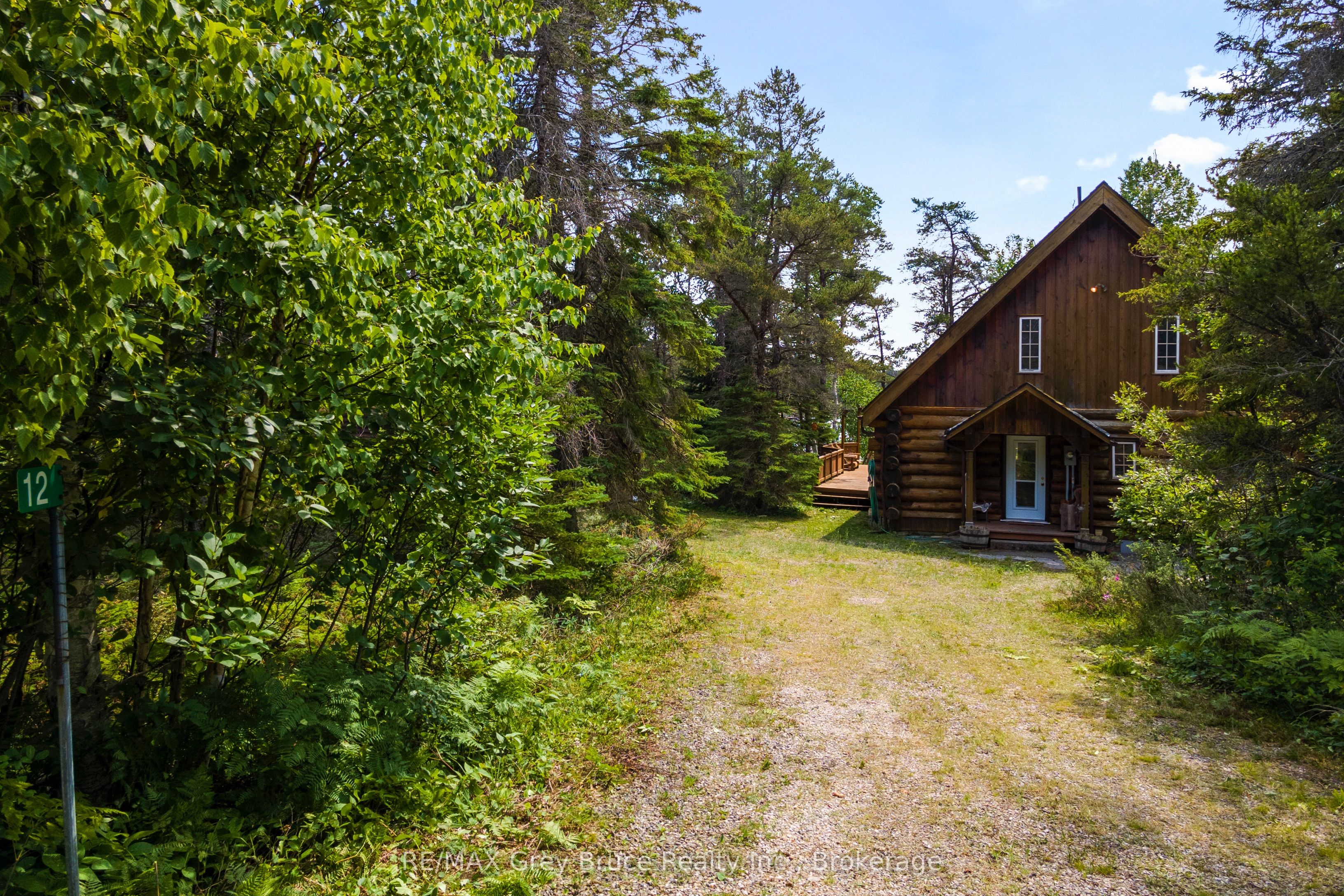 12 Scugog Lane Property Photo 4