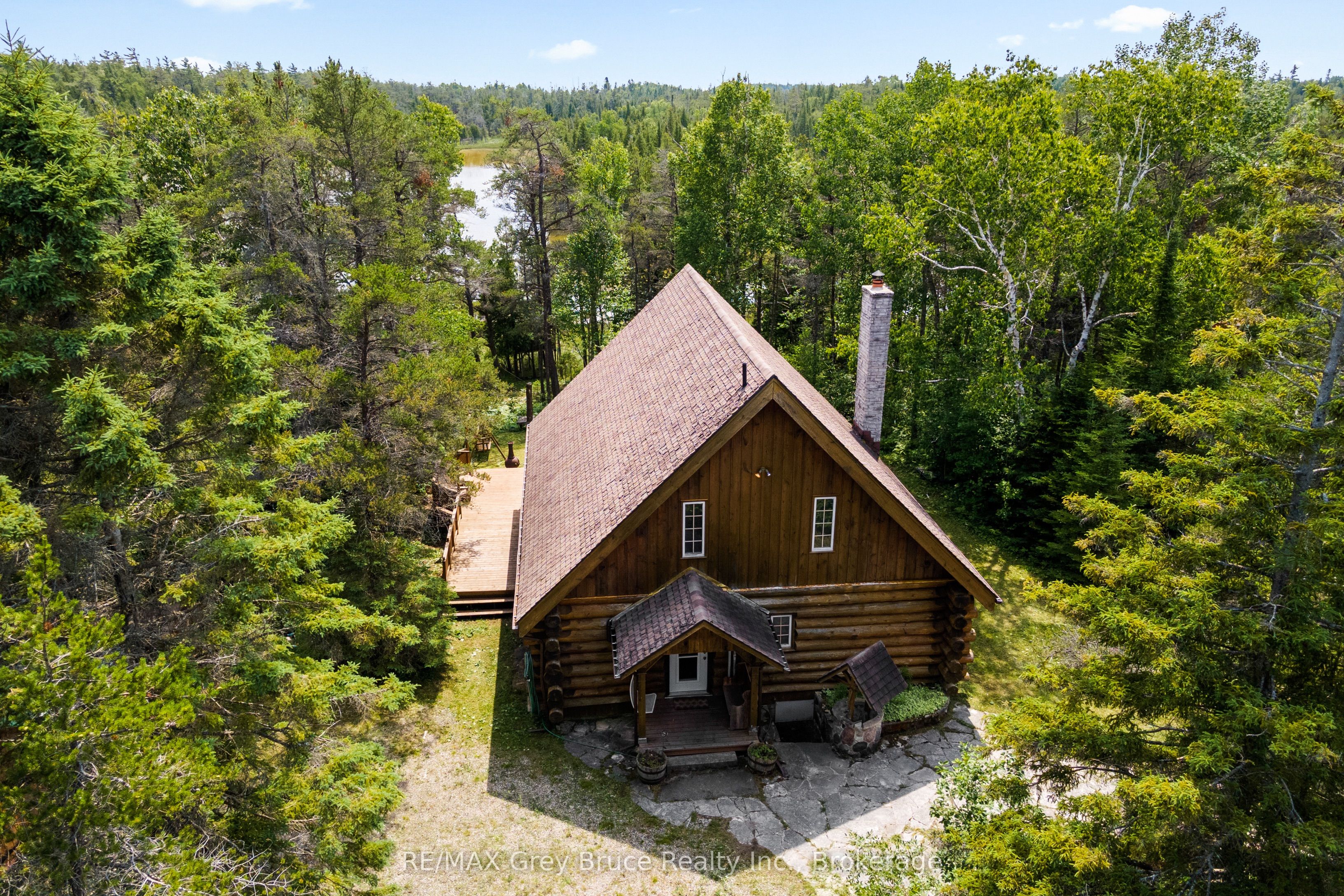 12 Scugog Lane Property Photo 5
