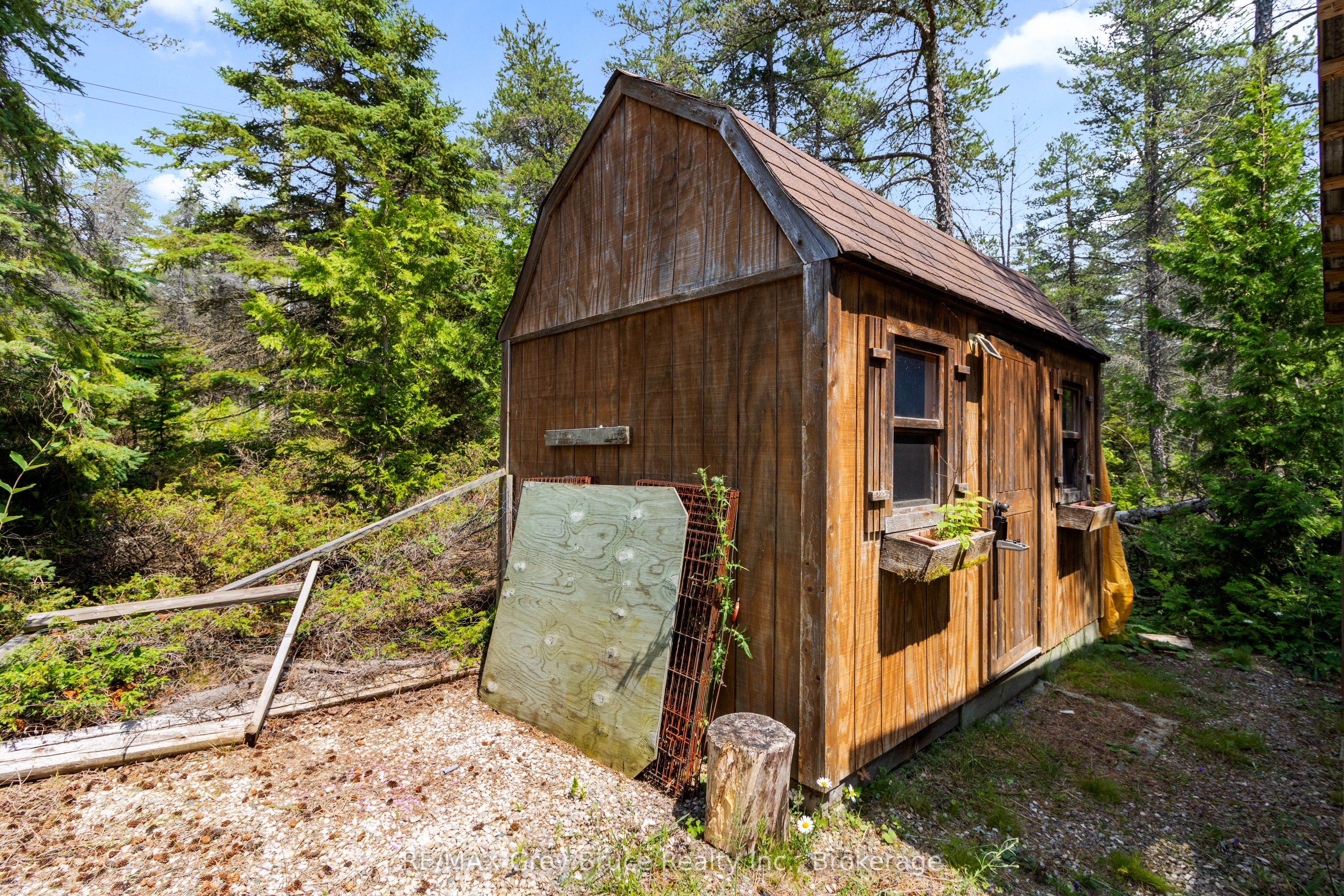 12 Scugog Lane Property Photo 45