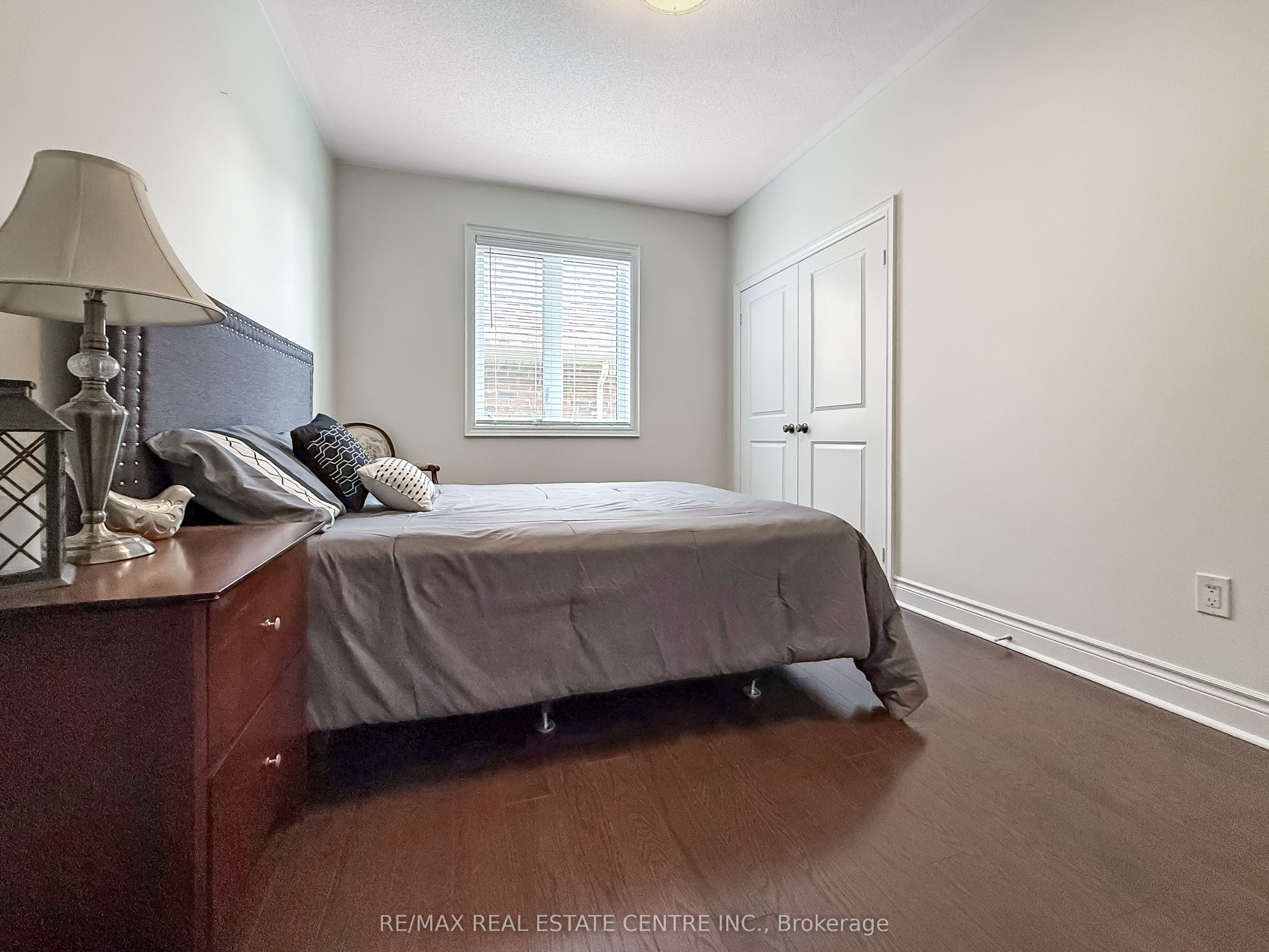 33 Stonegate Avenue Property Photo 26
