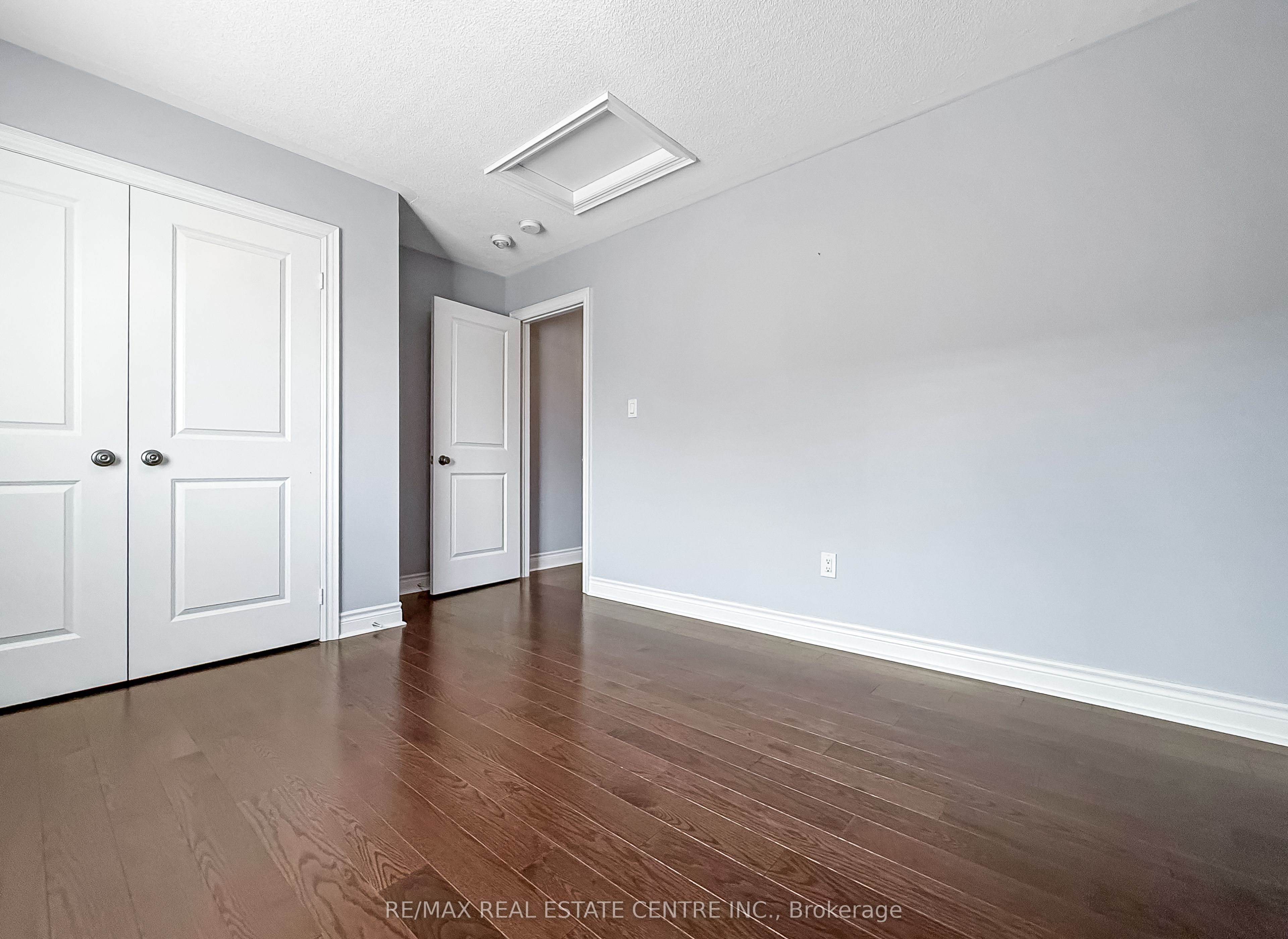 33 Stonegate Avenue Property Photo 42