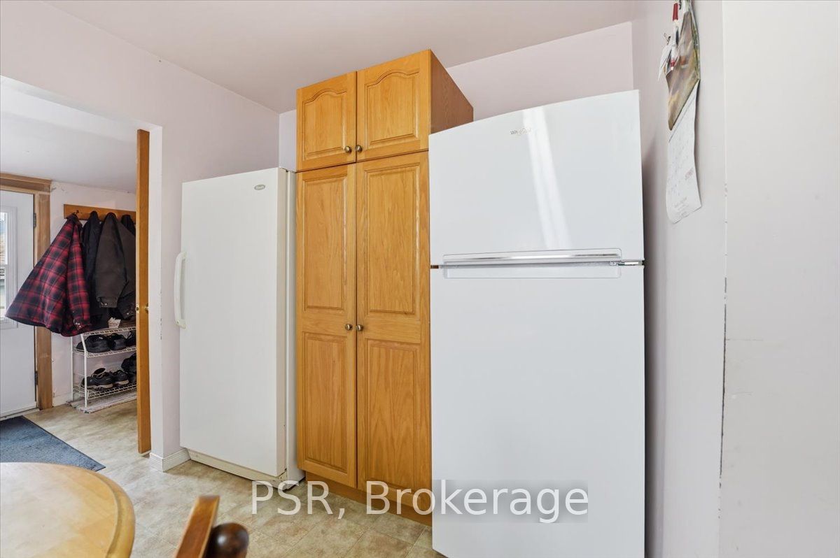 2537 Stevensville Road Property Photo 10