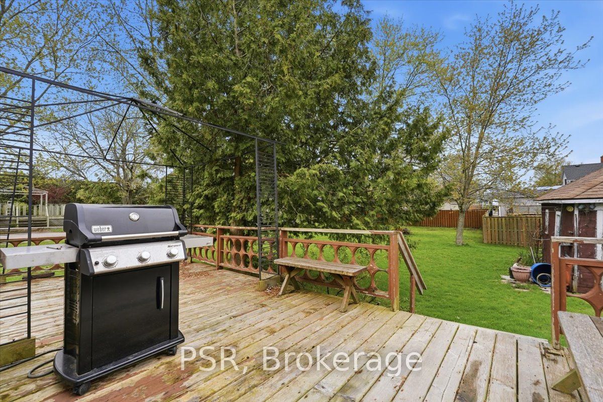 2537 Stevensville Road Property Photo 15