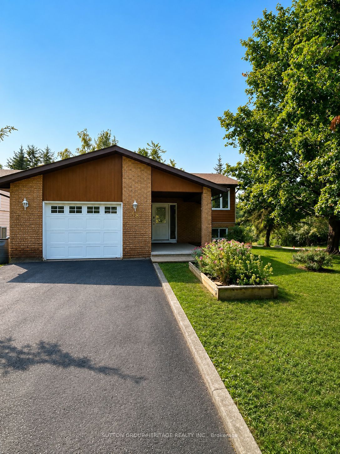 48 Cedartree Lane Property Photo 2