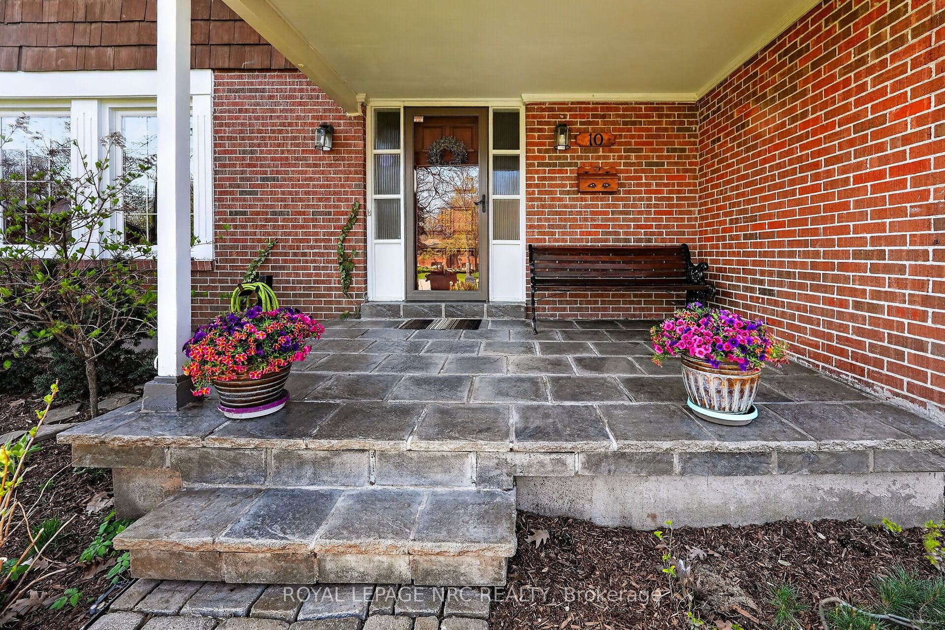10 Briarfield Crescent Property Photo 4