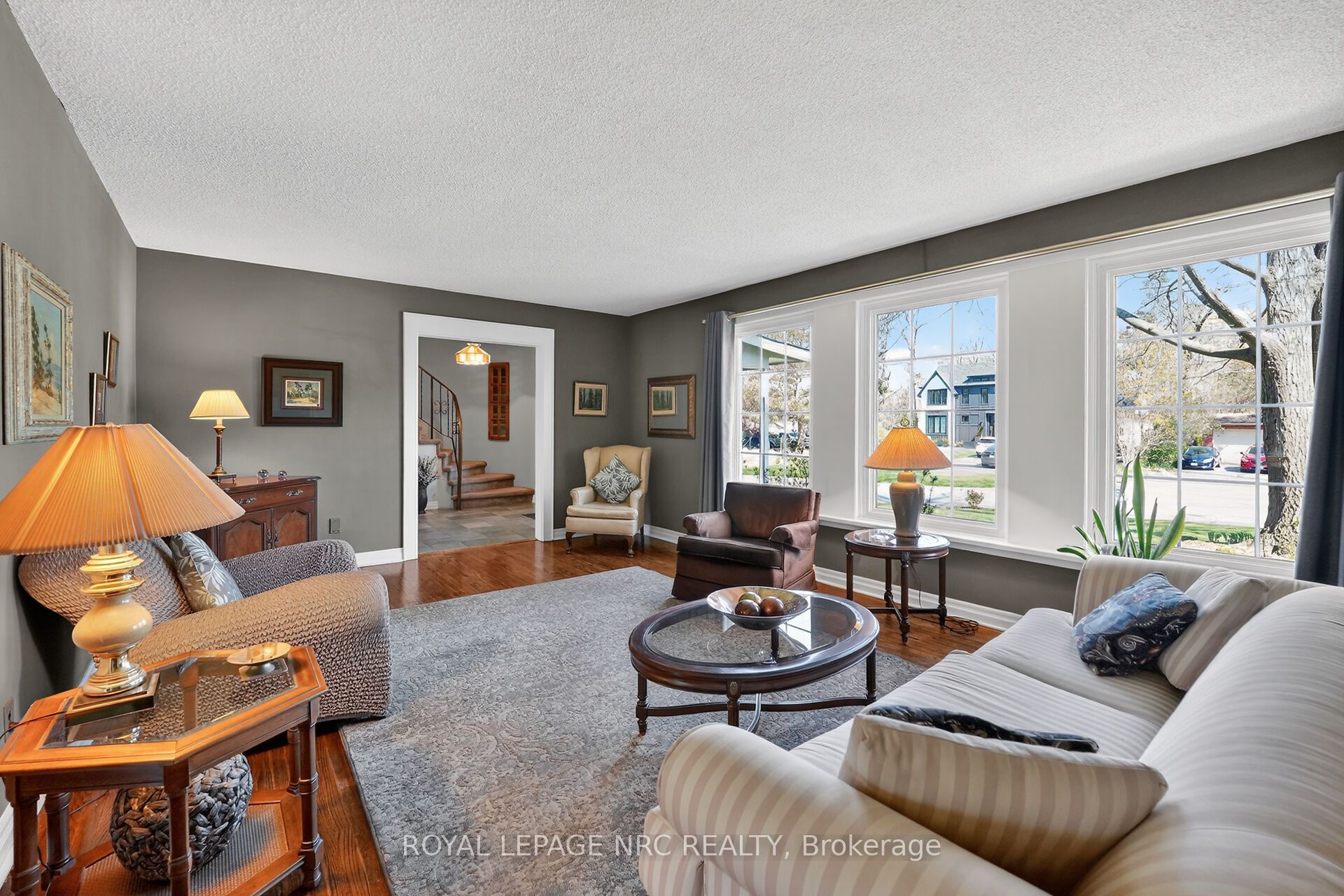 10 Briarfield Crescent Property Photo 8