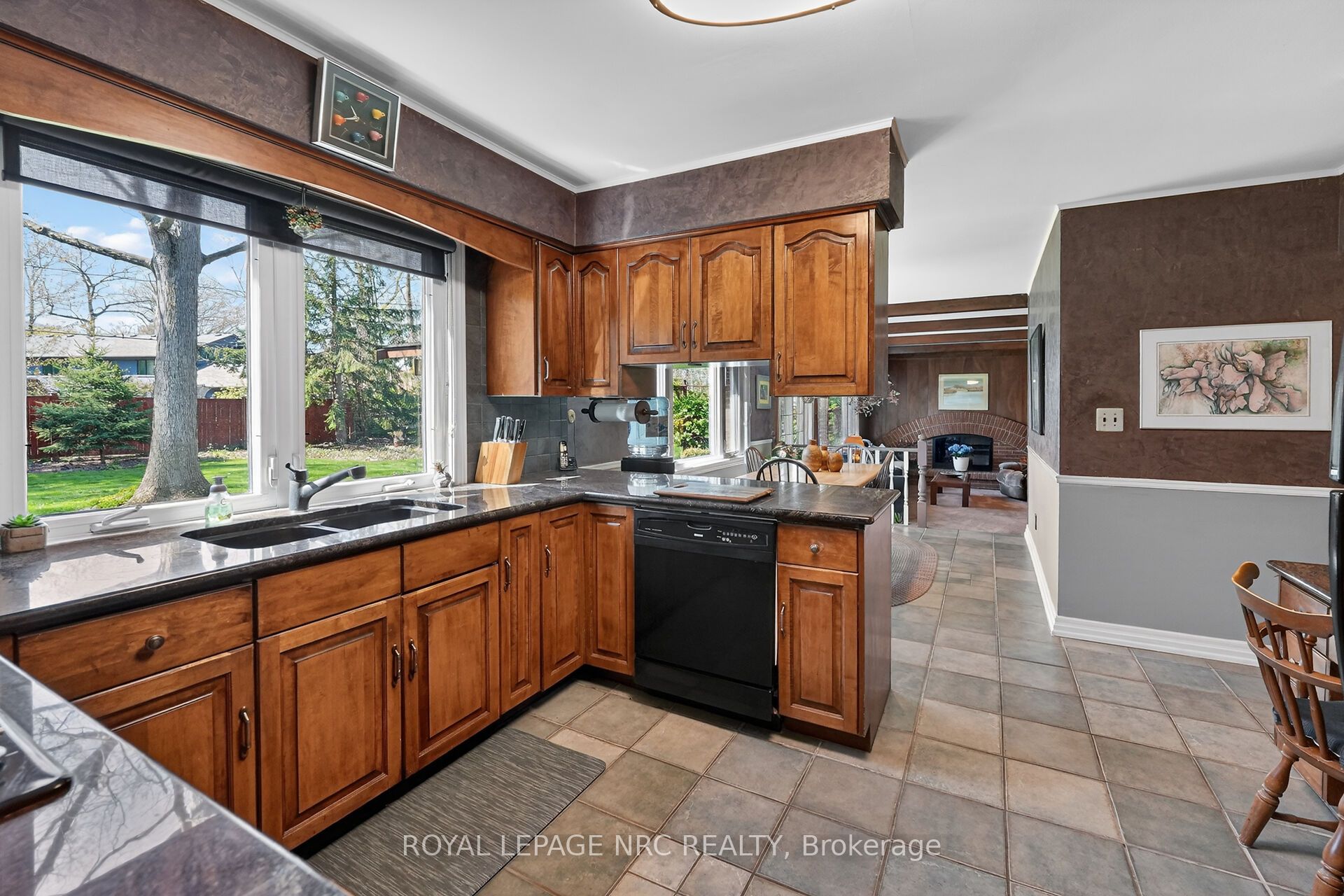 10 Briarfield Crescent Property Photo 12