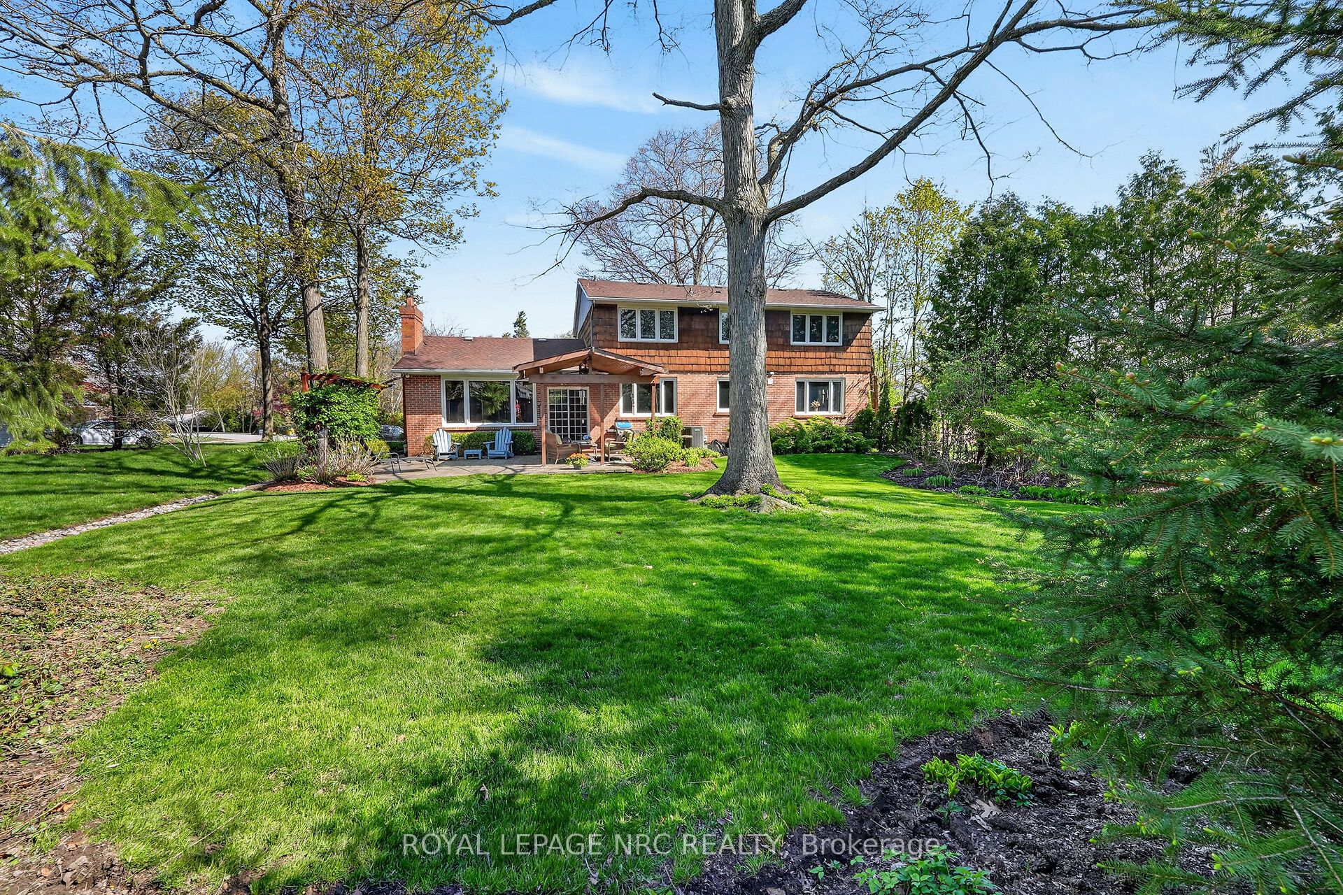 10 Briarfield Crescent Property Photo 42