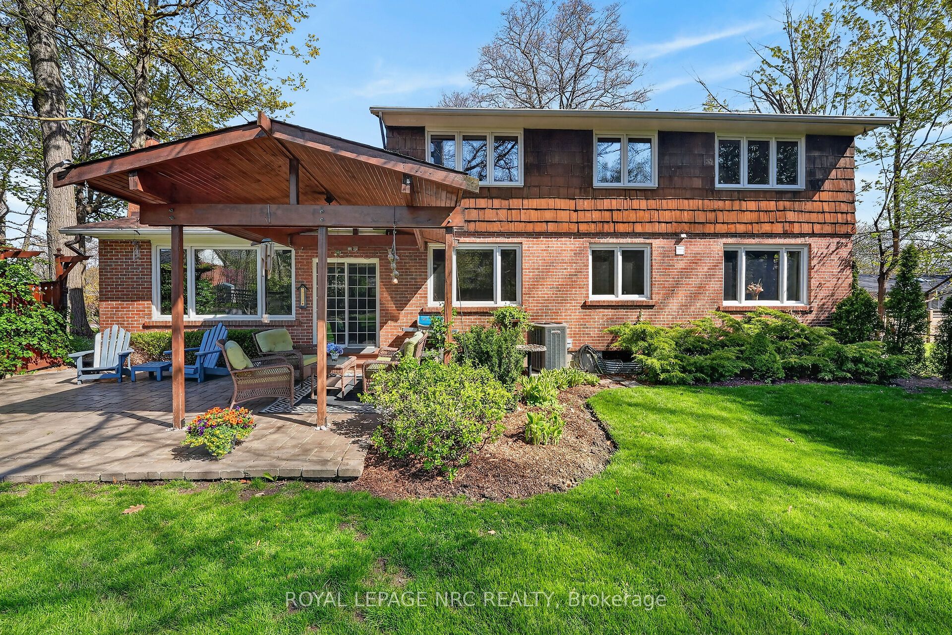 10 Briarfield Crescent Property Photo 43