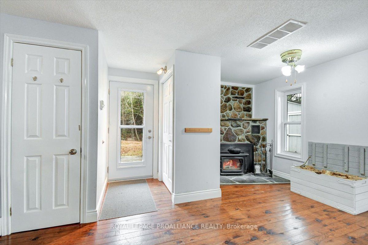 1407 Spooks Bay Lane Property Photo 2