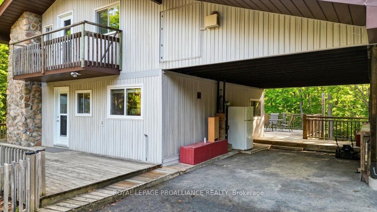 1407 Spooks Bay Lane Property Photo 29
