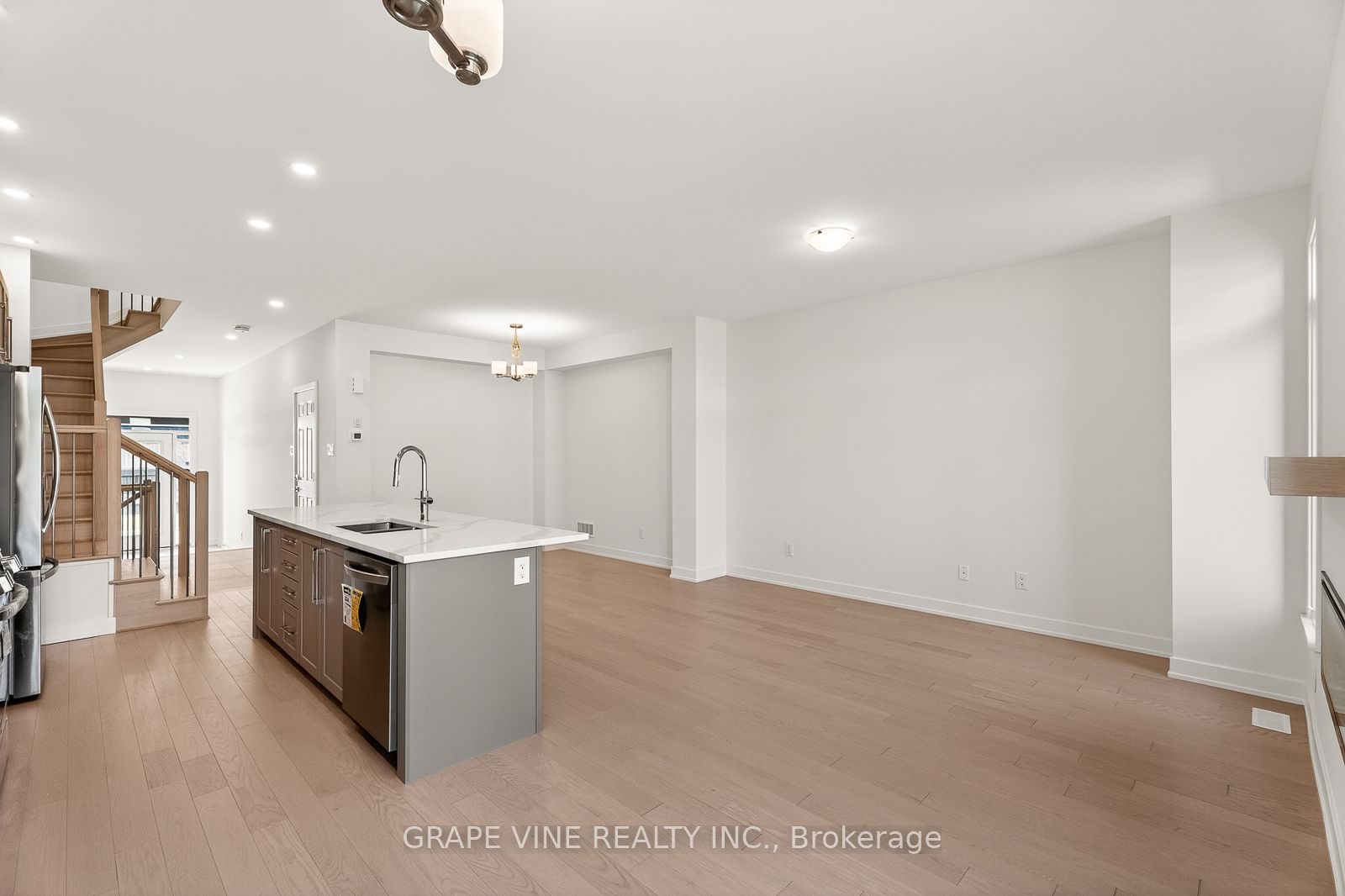 93 San Felice Circle Property Photo 18