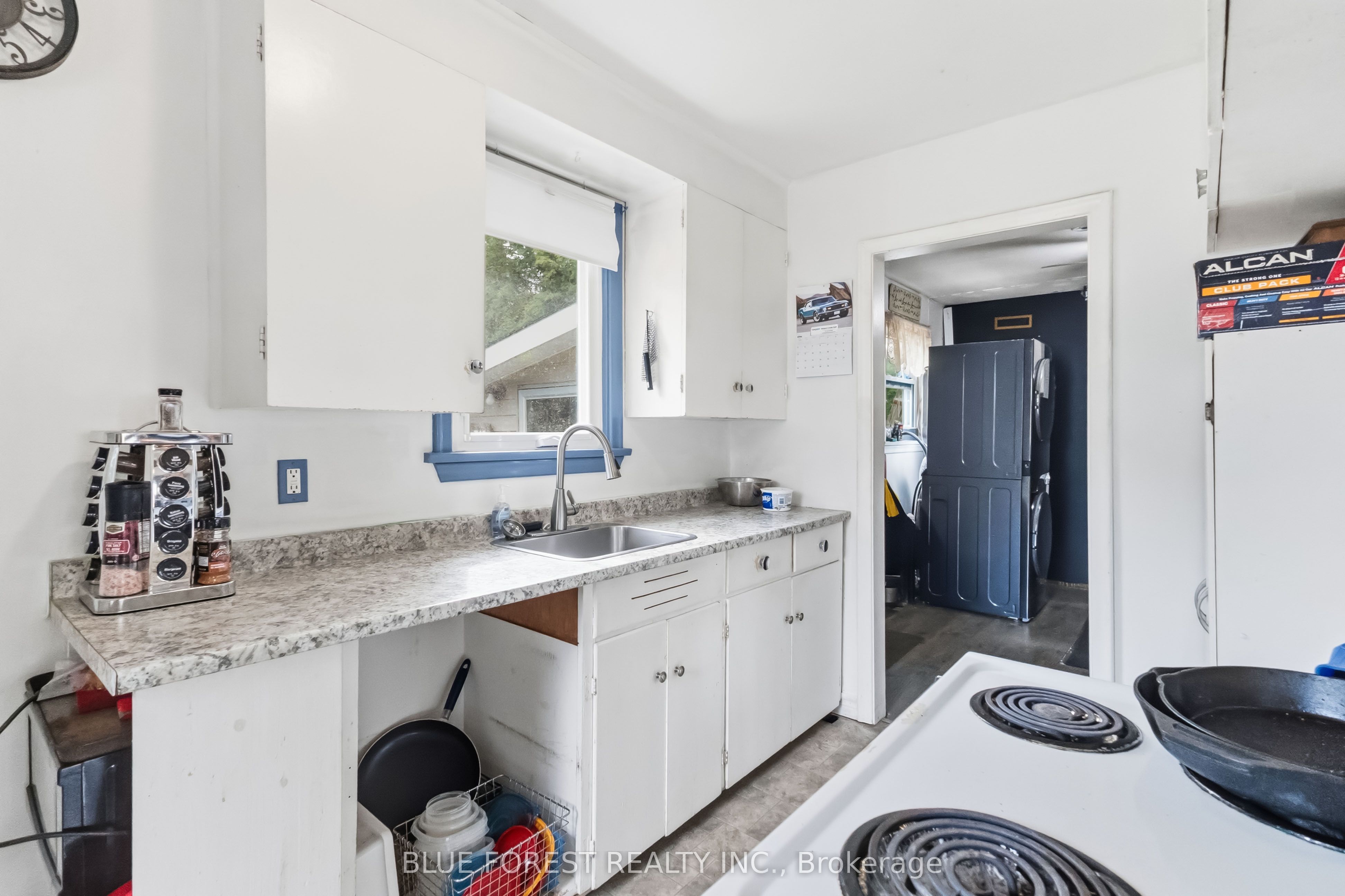 1376 Kostis Avenue Property Photo 15