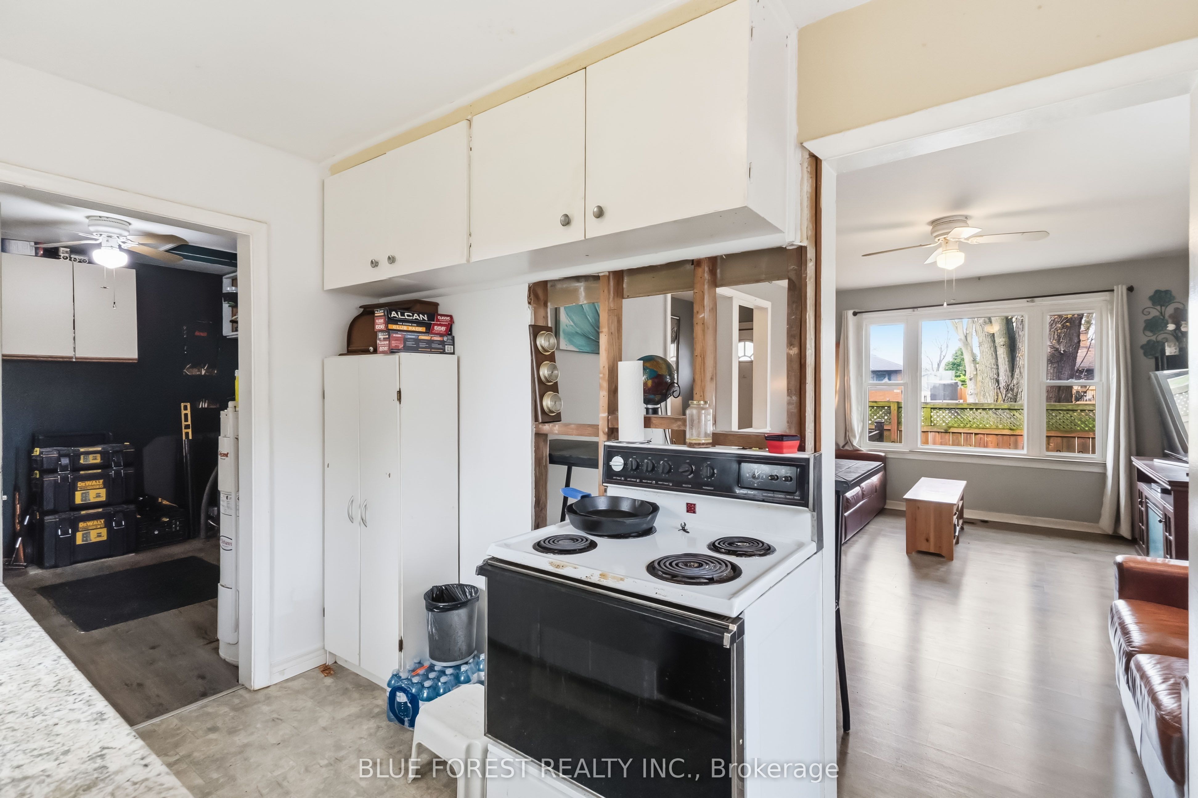 1376 Kostis Avenue Property Photo 17