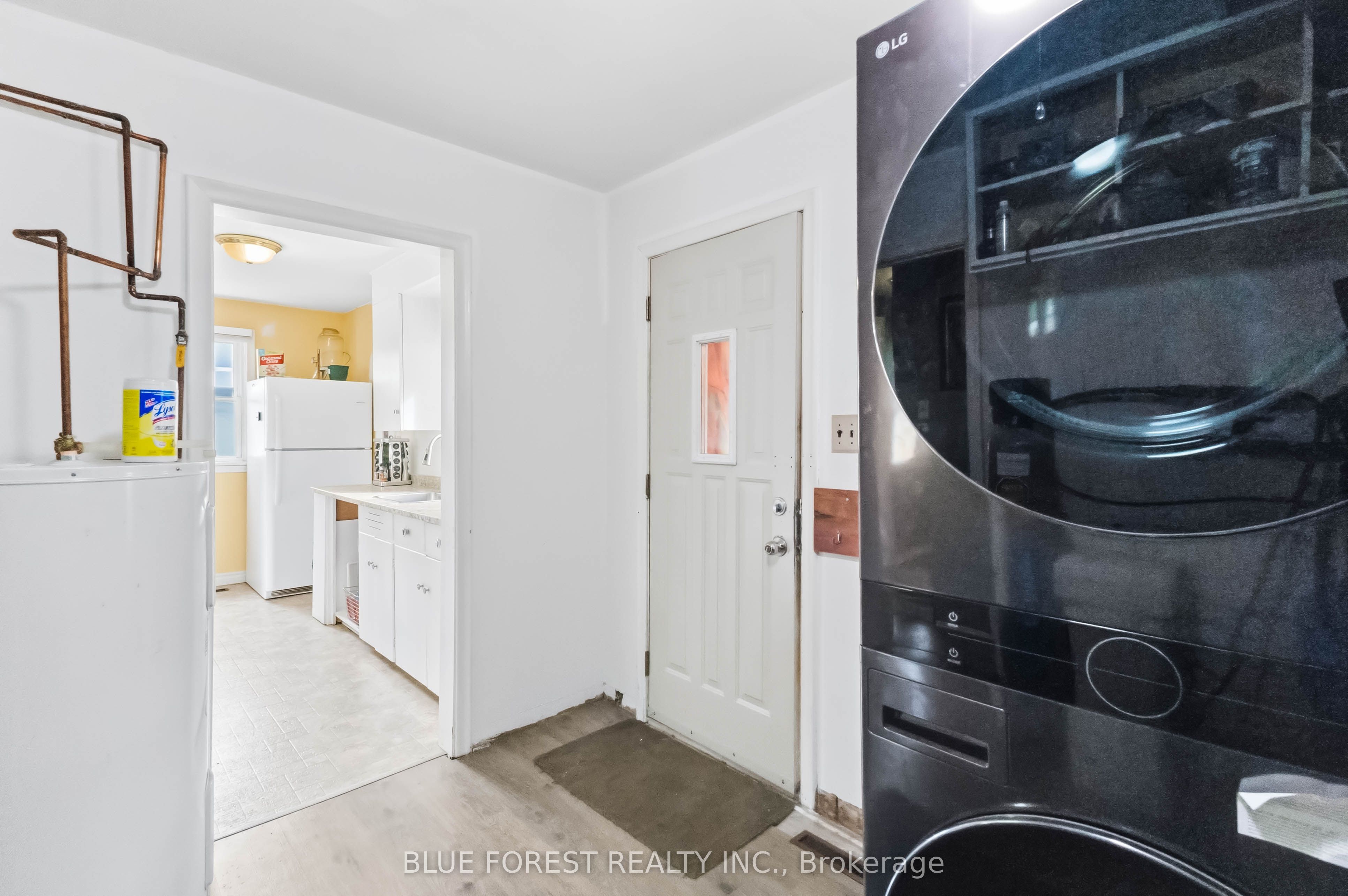 1376 Kostis Avenue Property Photo 18