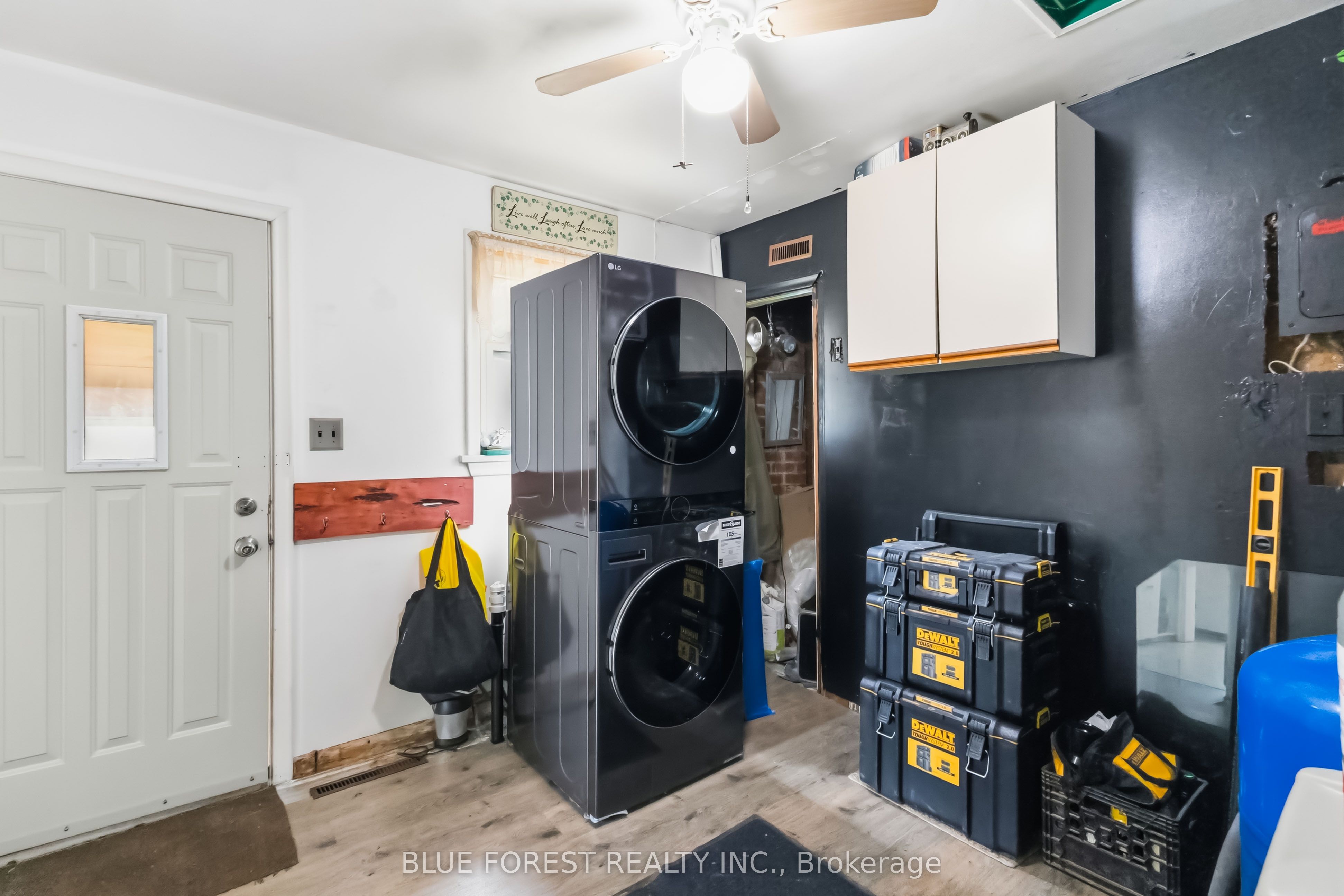 1376 Kostis Avenue Property Photo 19