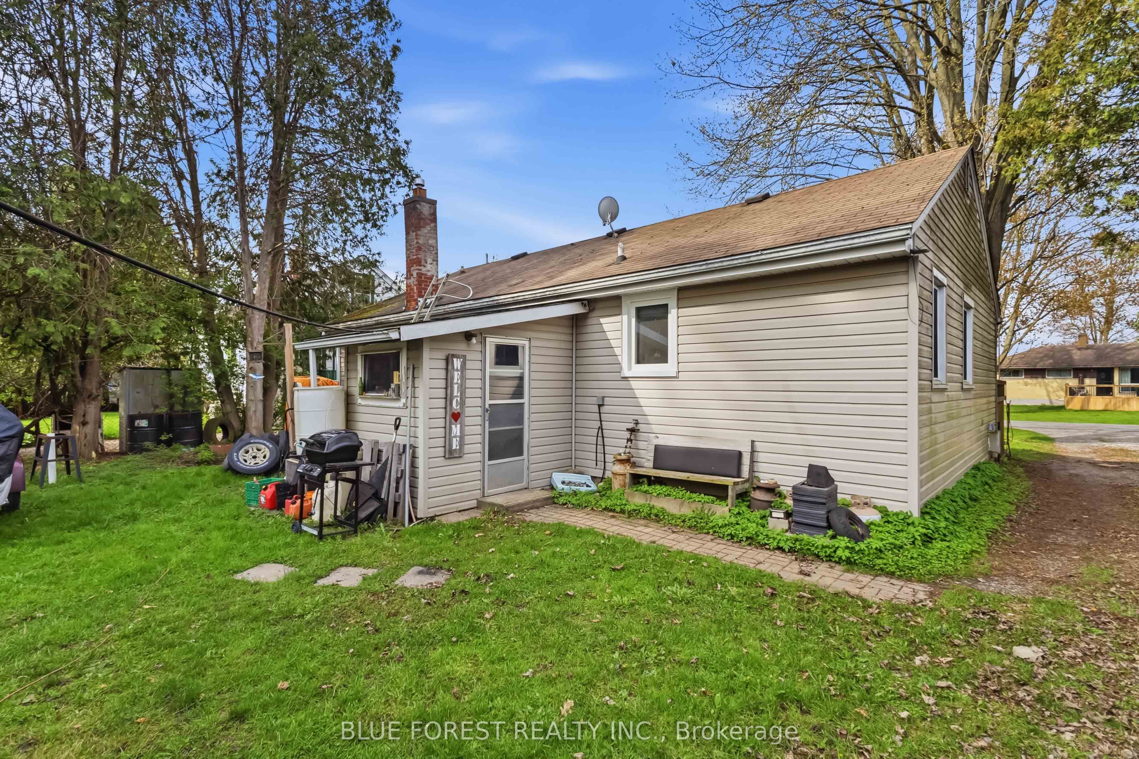 1376 Kostis Avenue Property Photo 27