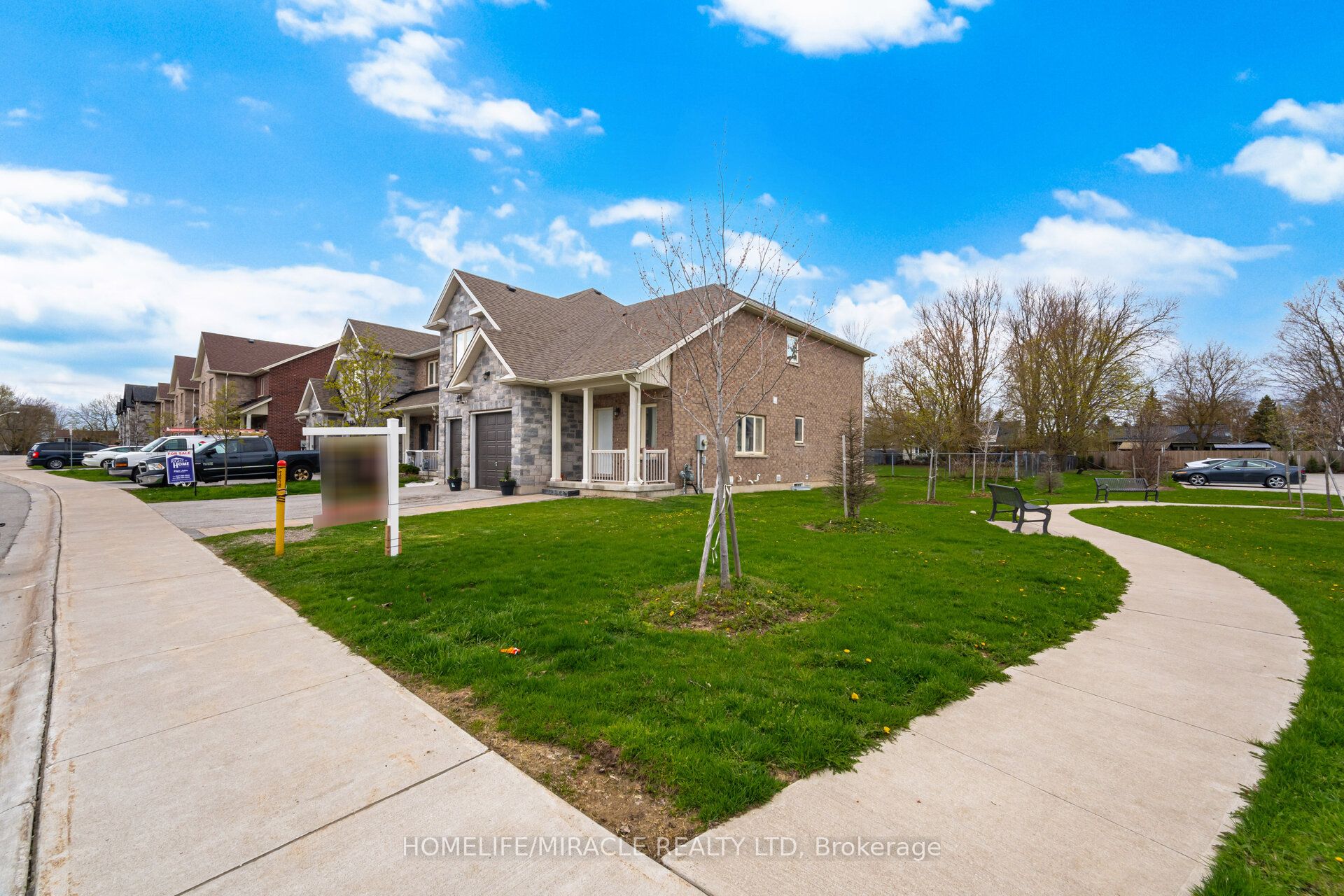 169 Berkshire Drive Property Photo 5