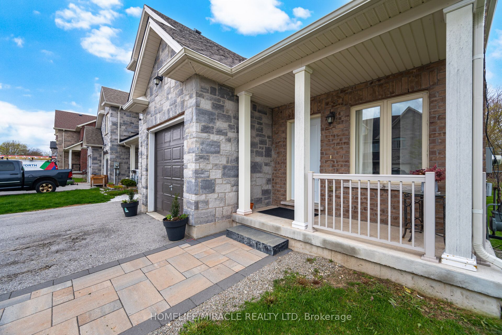 169 Berkshire Drive Property Photo 7