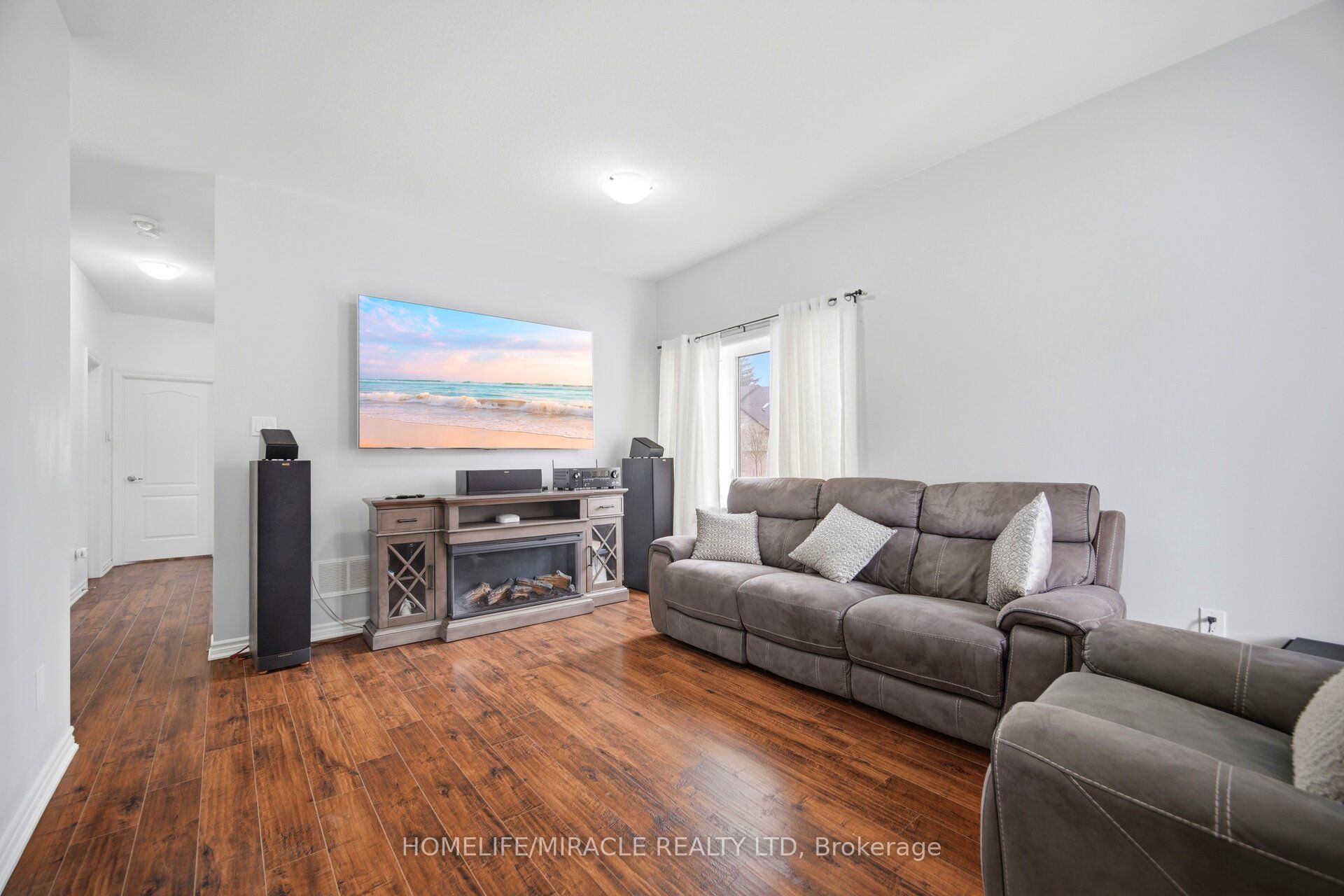 169 Berkshire Drive Property Photo 10