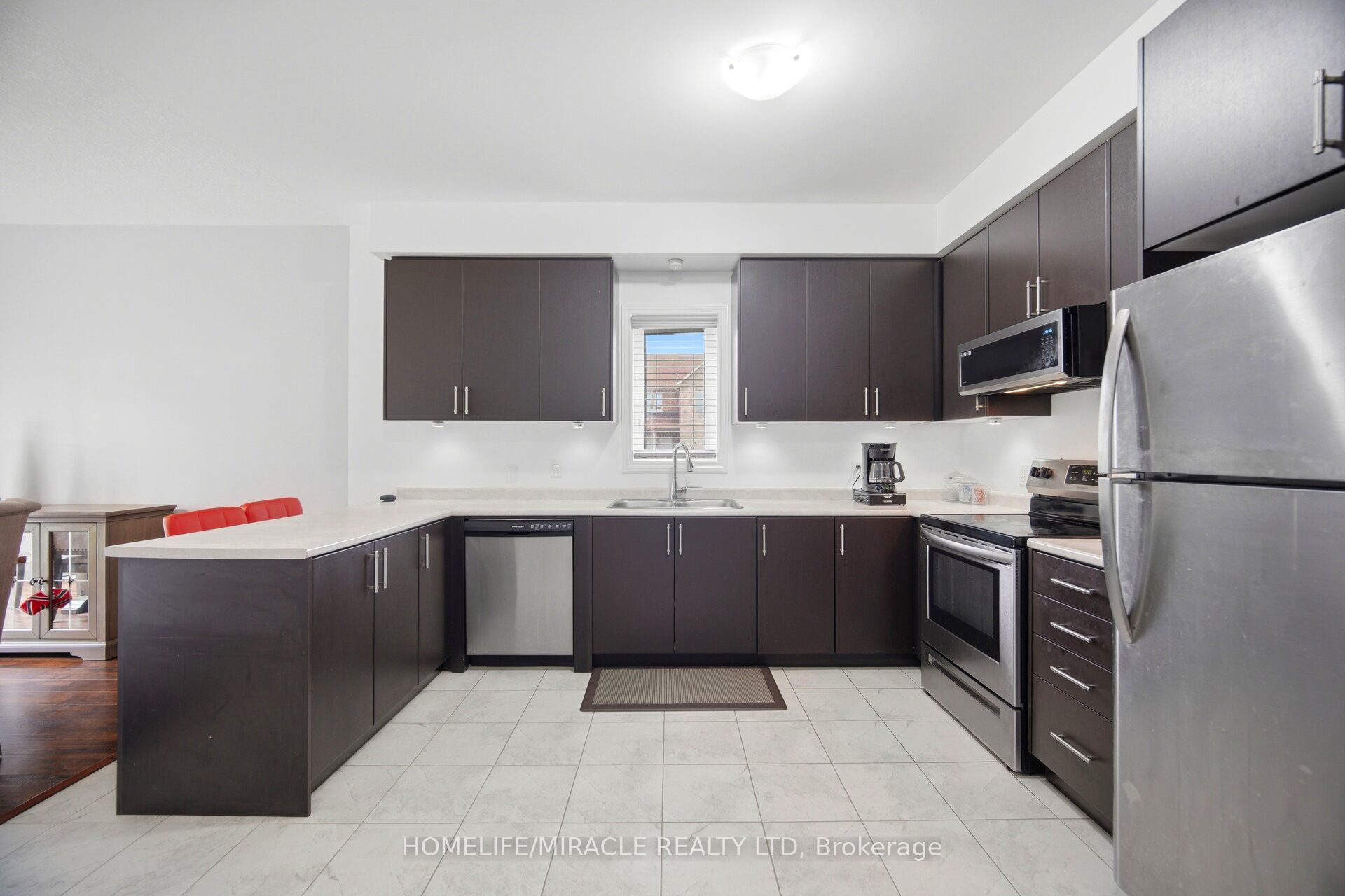 169 Berkshire Drive Property Photo 15