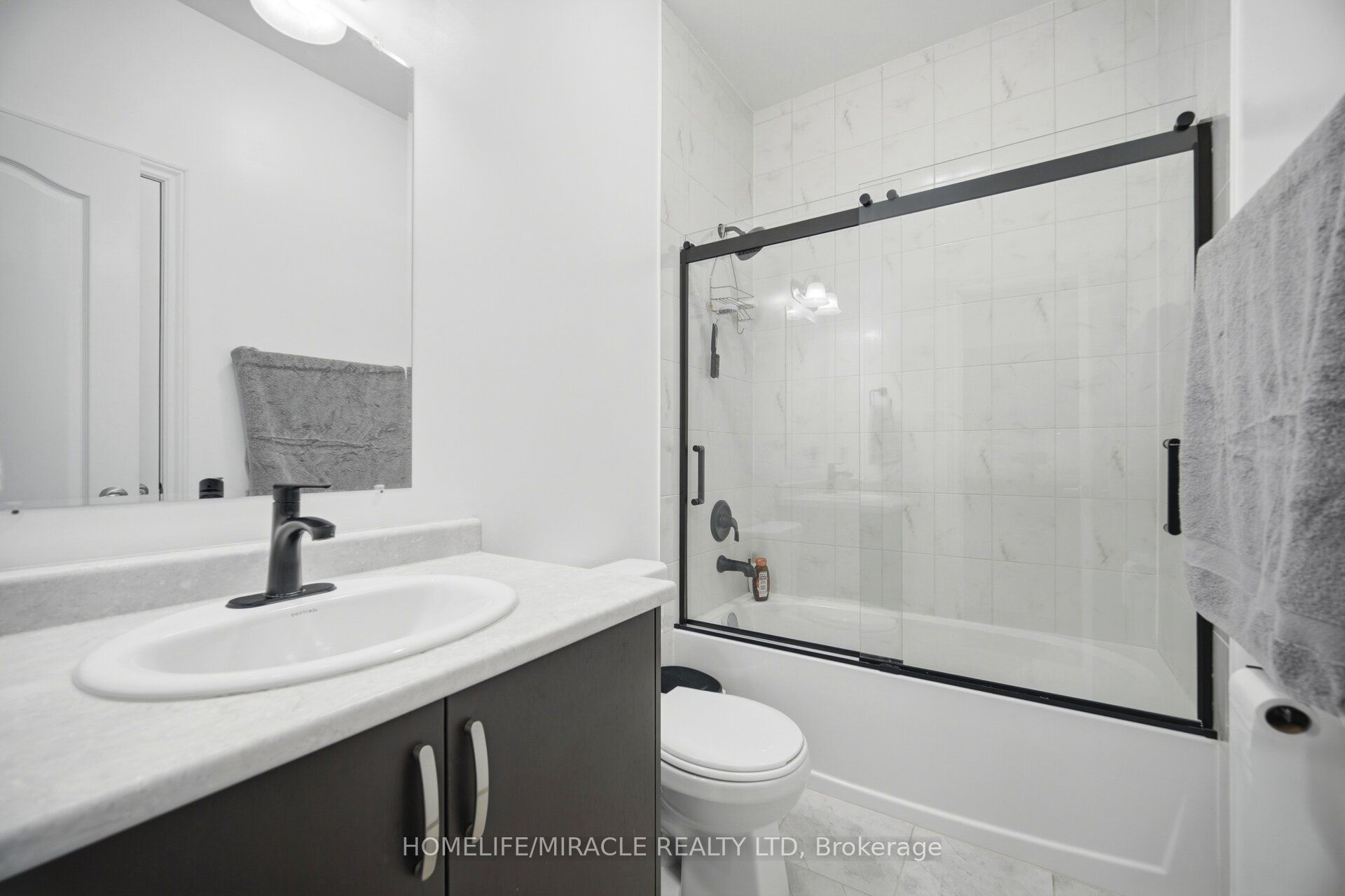 169 Berkshire Drive Property Photo 25