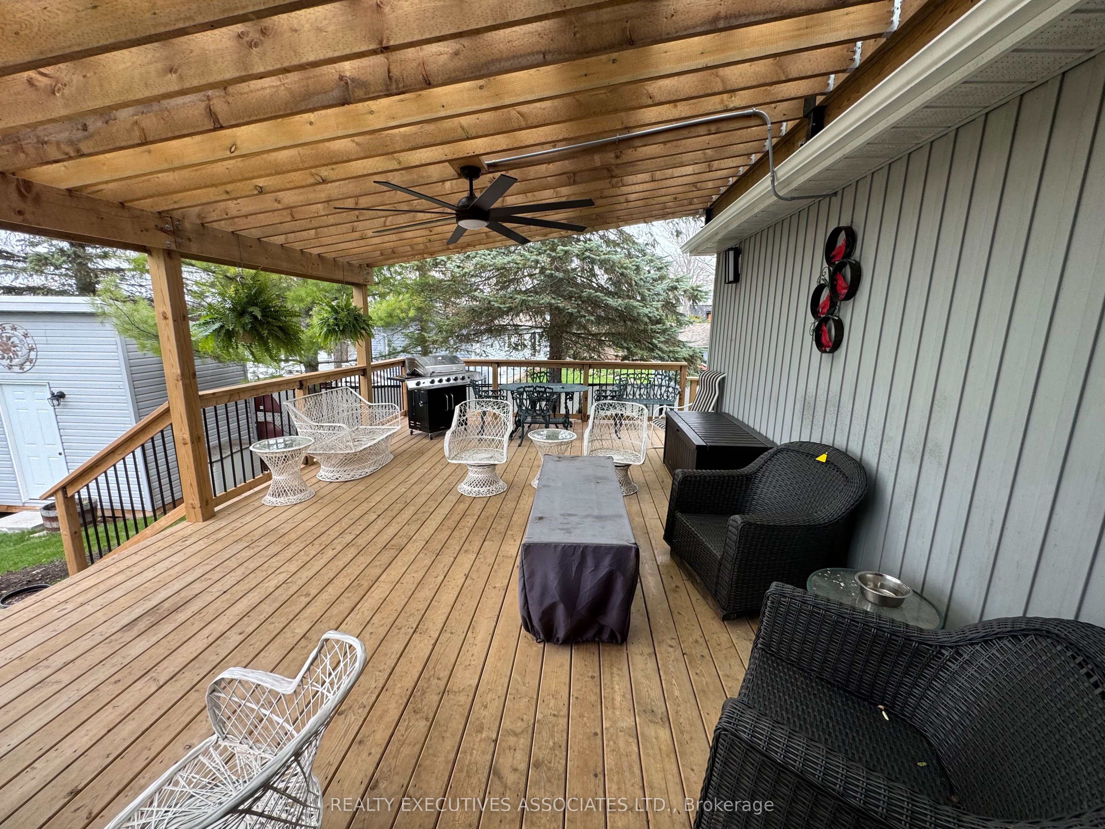 36 West Lane Property Photo 6