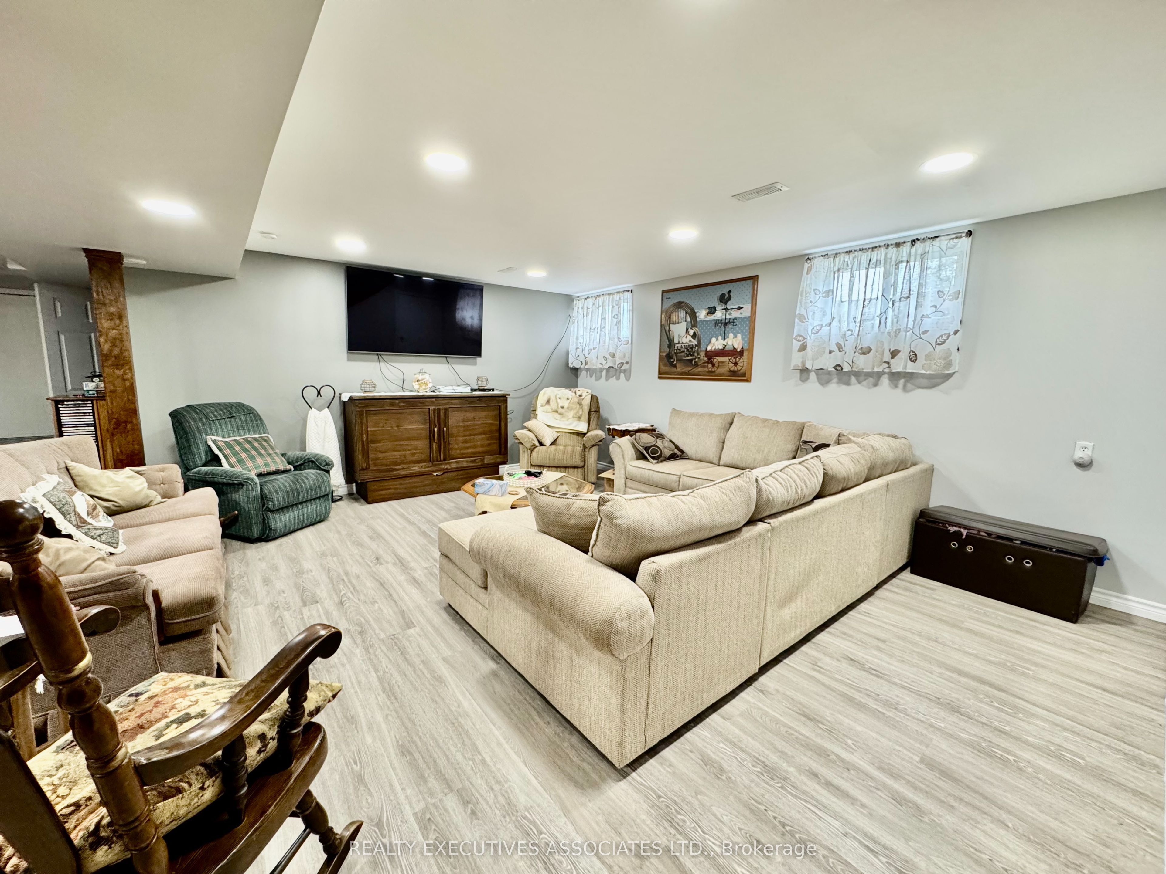 36 West Lane Property Photo 25