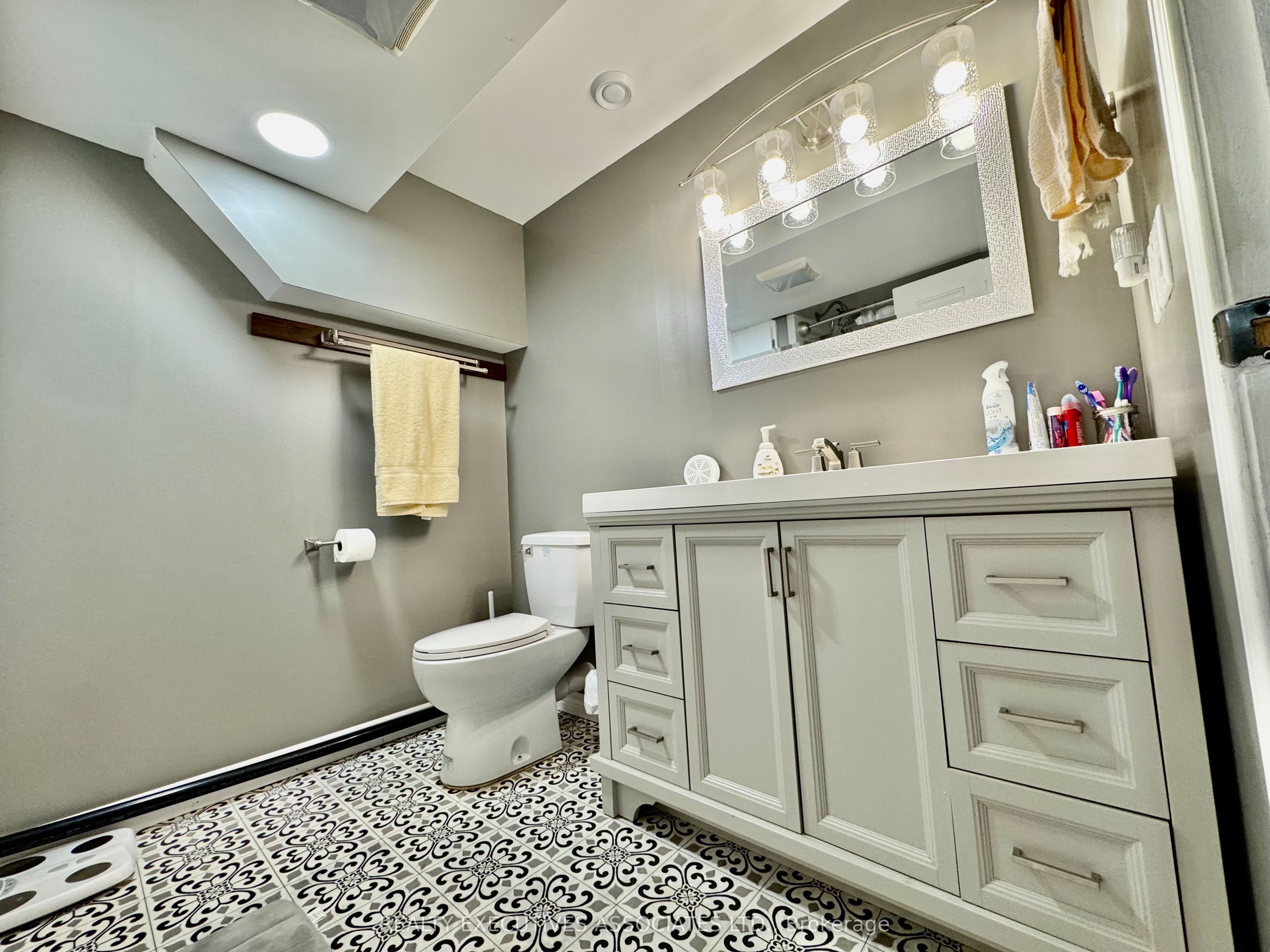 36 West Lane Property Photo 29