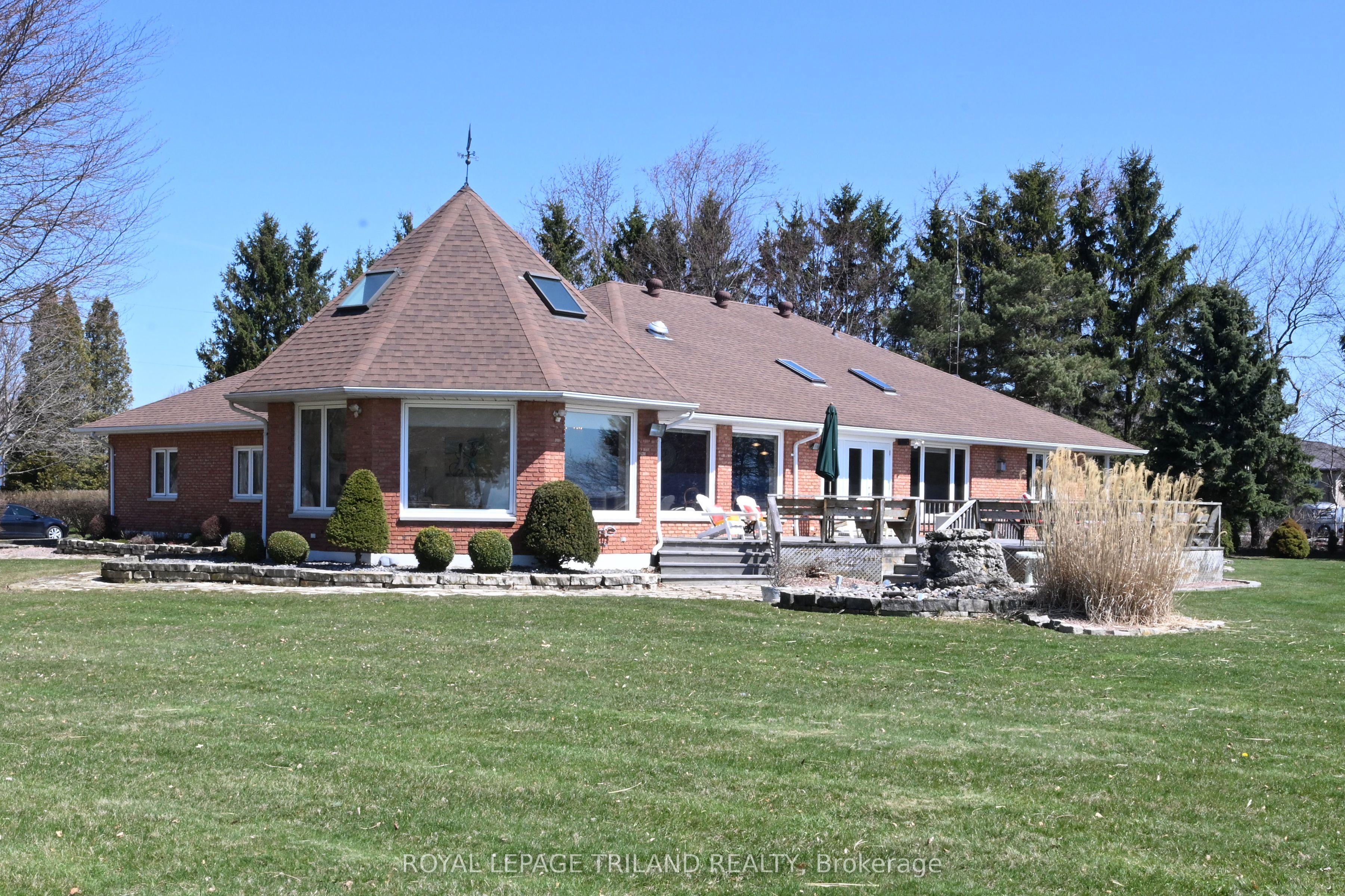 7154 Talbot Trail Property Photo 1