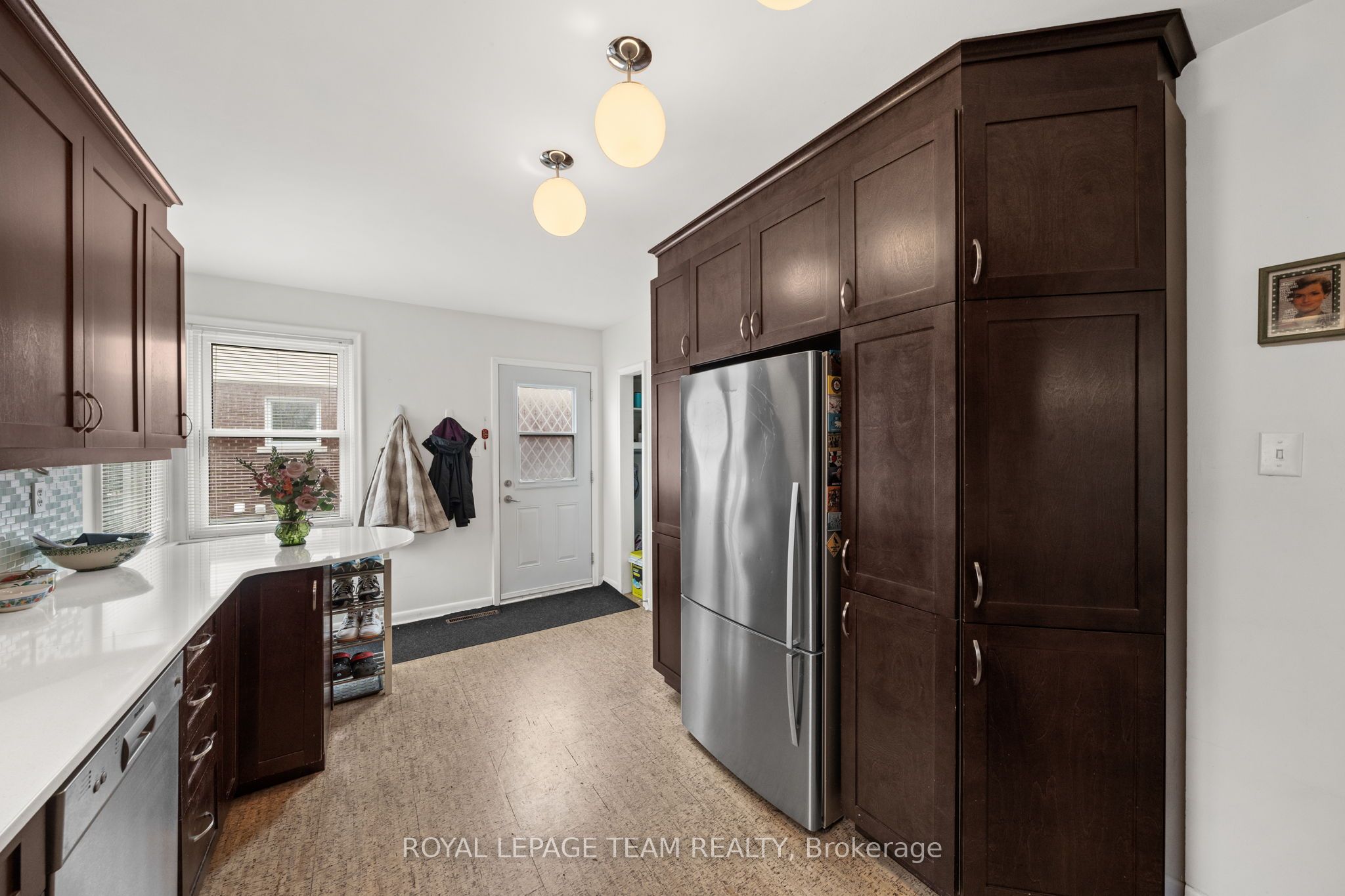 873 Smyth Road Property Photo 10