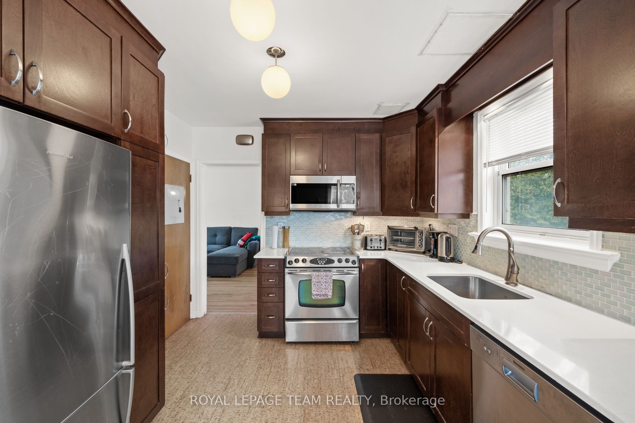 873 Smyth Road Property Photo 11