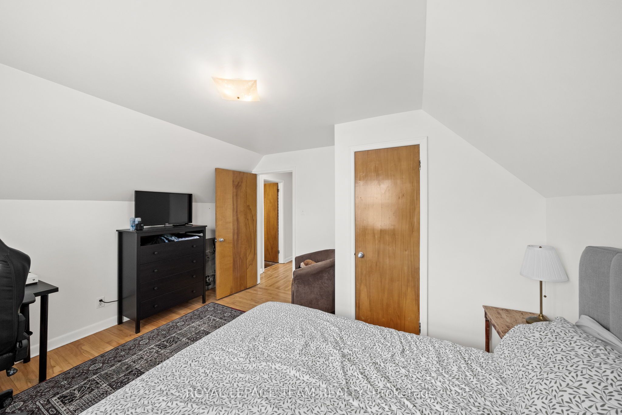 873 Smyth Road Property Photo 24
