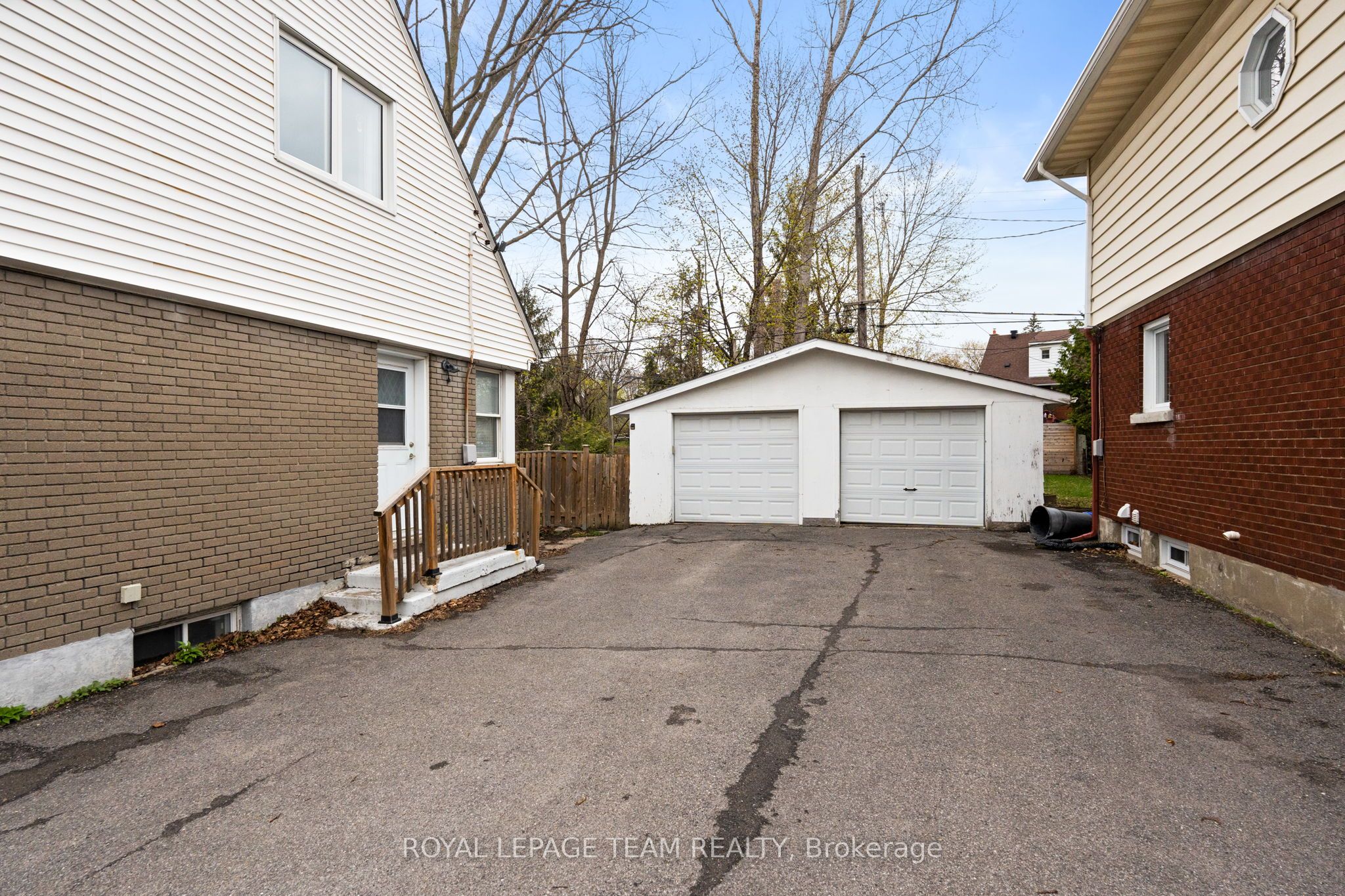 873 Smyth Road Property Photo 35