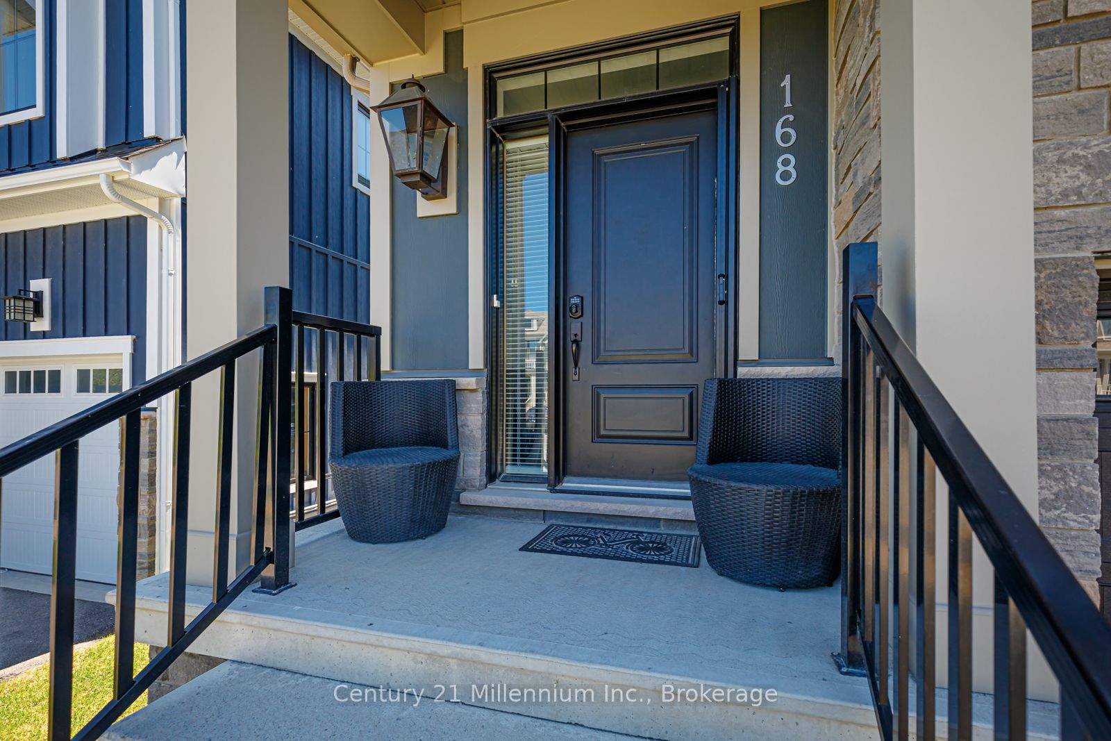 168 Yellow Birch Crescent Property Photo 3