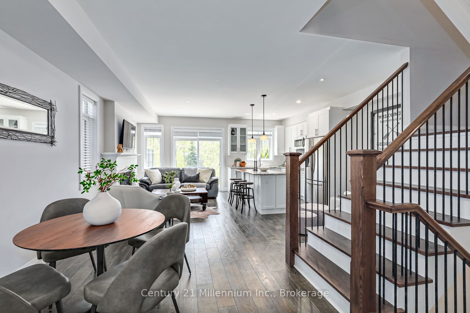 168 Yellow Birch Crescent Property Photo 7