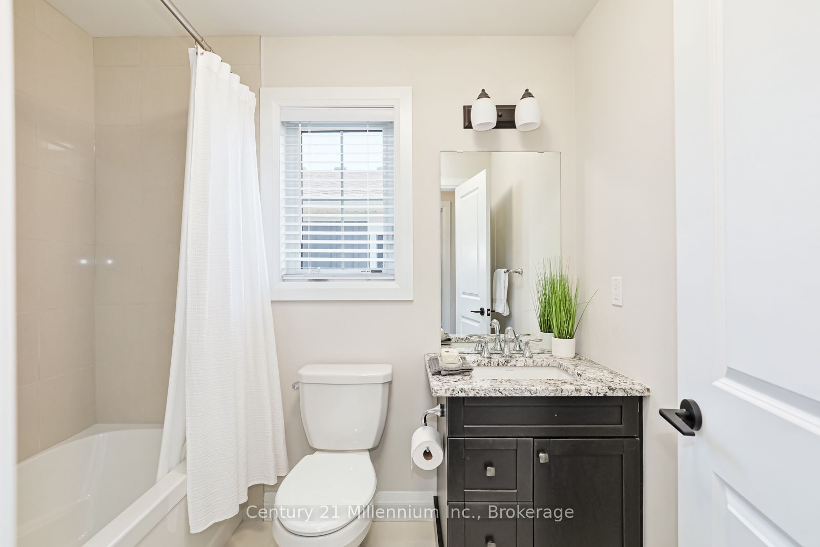 168 Yellow Birch Crescent Property Photo 29