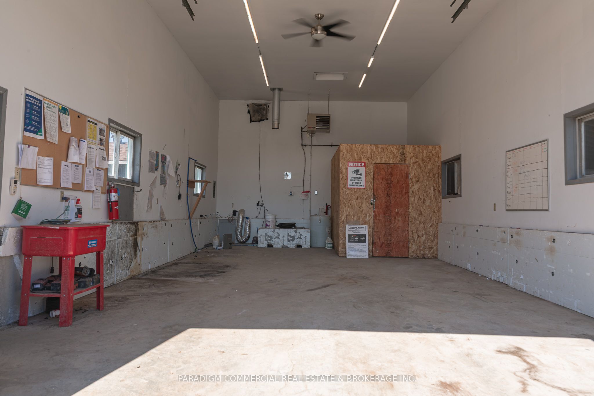 4609 March Road Property Photo 15