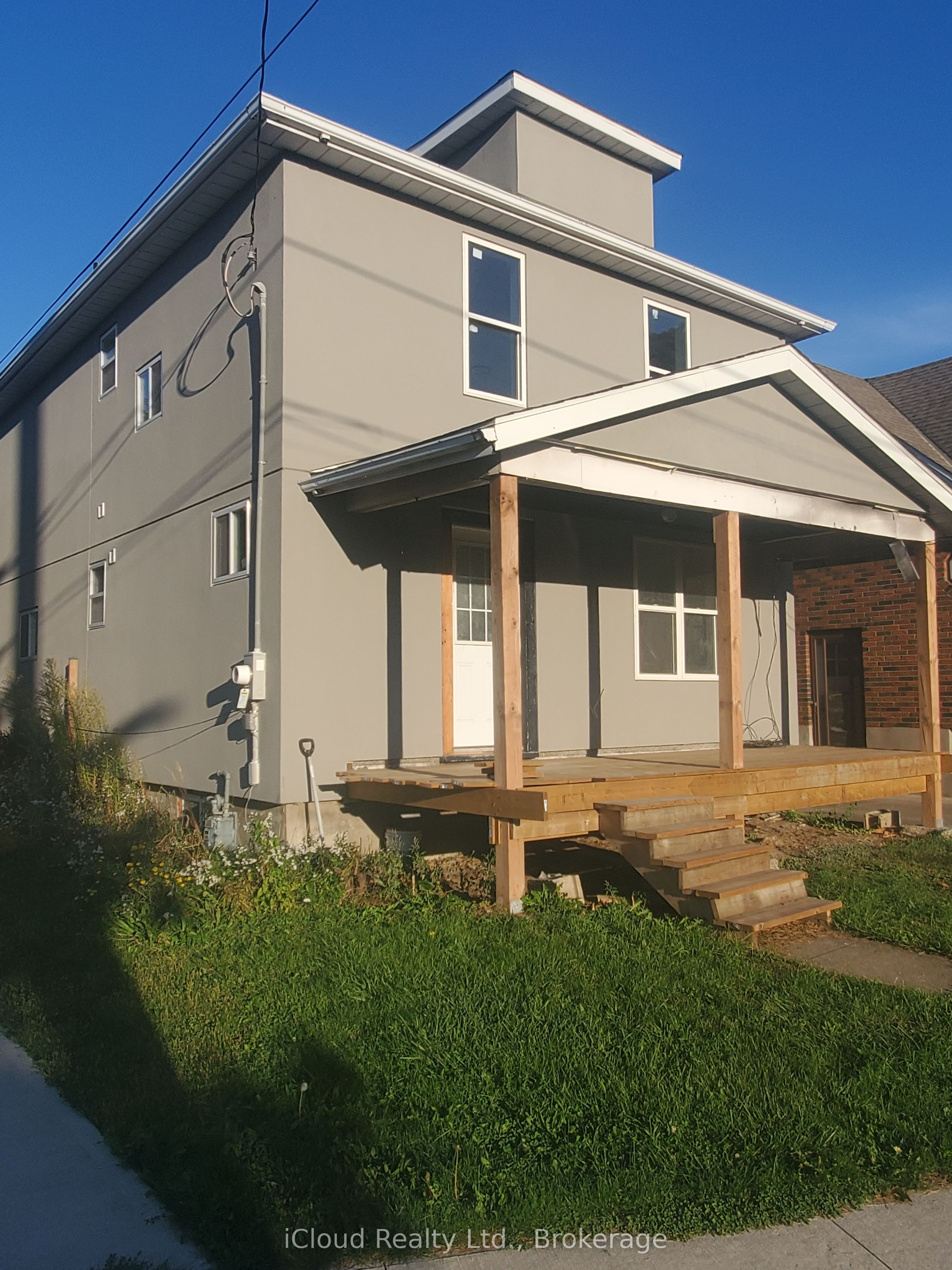 62 Currie Street Property Photo 1