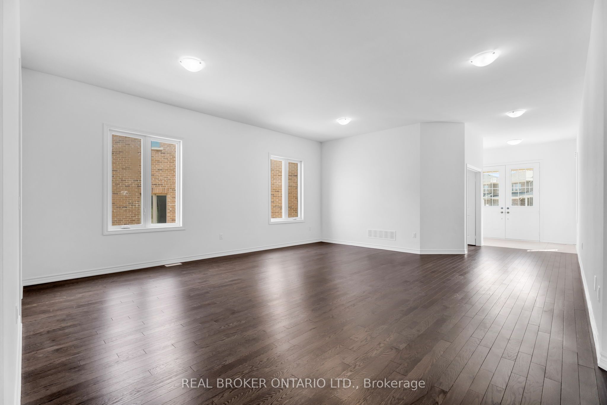 430 Vandusen Avenue Property Photo 10